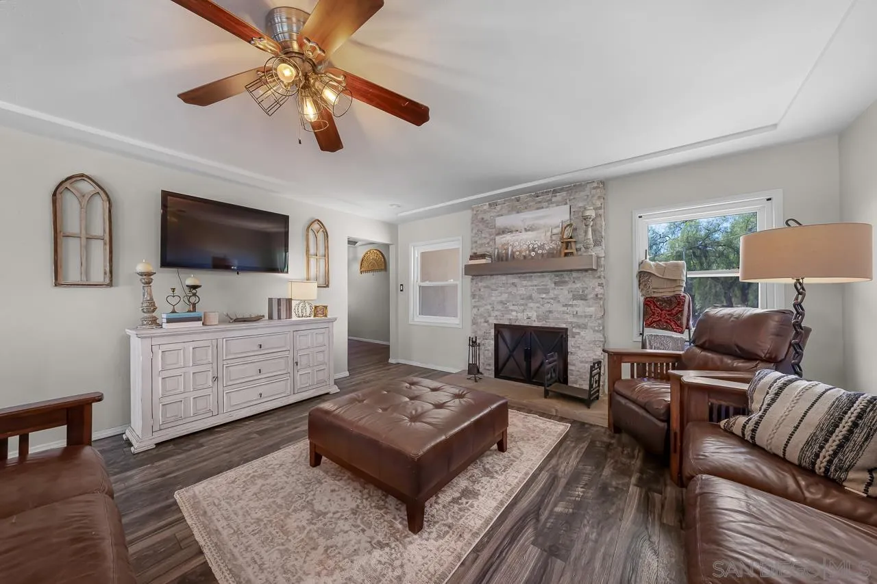 https://cdn.realtyfeed.com/cdn/127/260023945/77203a4dbb8b166acb3fff1741e2f453.webp