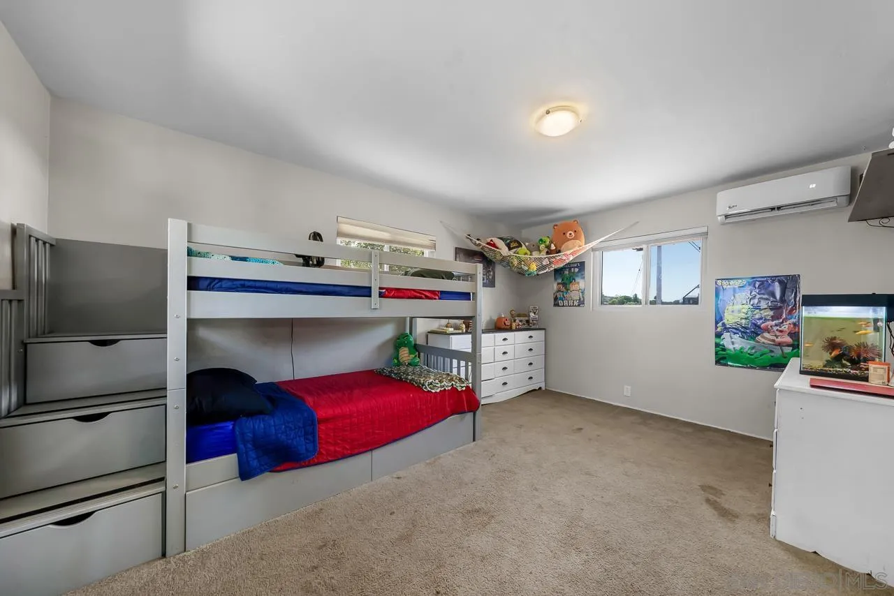 https://cdn.realtyfeed.com/cdn/127/260023945/a1c7e991fe1b962c628bd955c8bb9caa.webp