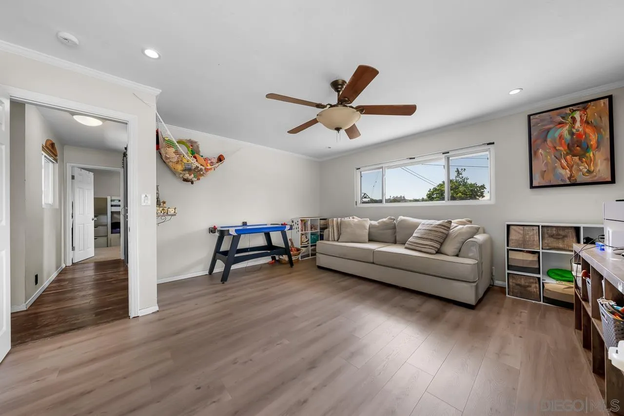 https://cdn.realtyfeed.com/cdn/127/260023945/ad6622e19fcf3defb347af00926f7211.webp