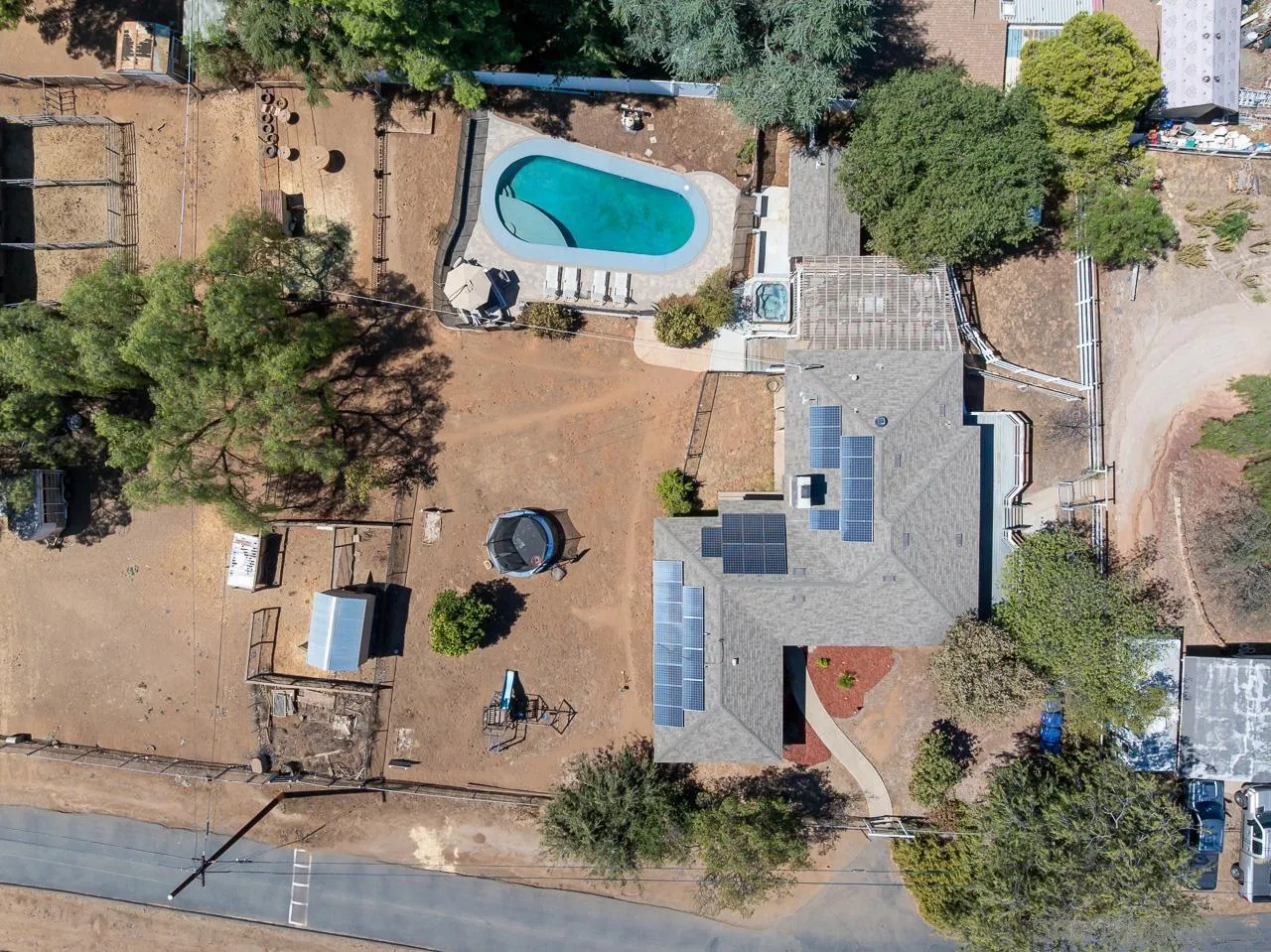 https://cdn.realtyfeed.com/cdn/127/260023945/cc4039abcb80914b37a1642c71422dc0.webp