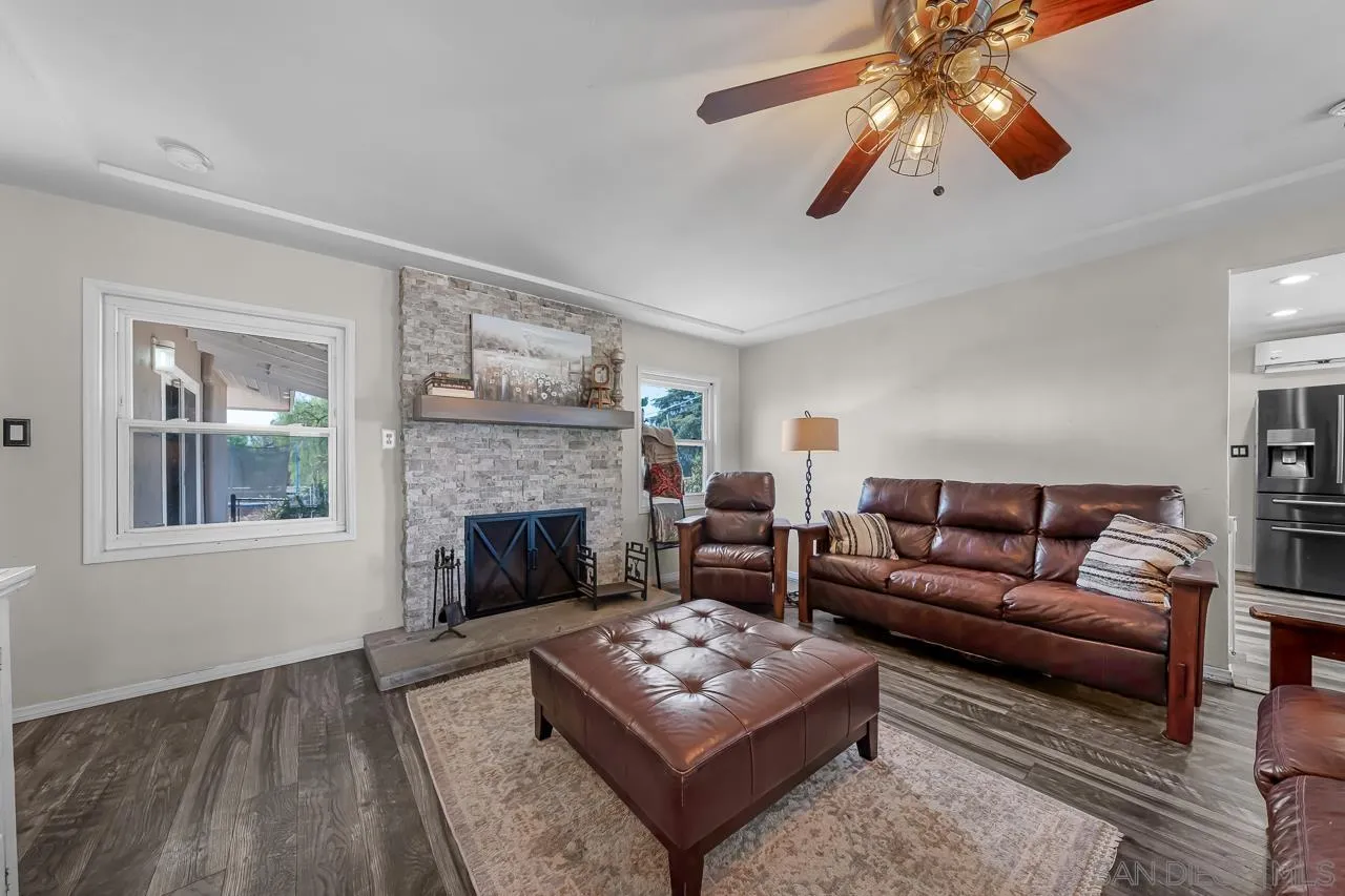 https://cdn.realtyfeed.com/cdn/127/260023945/e5c612e675bbebd991def45c221864d5.webp
