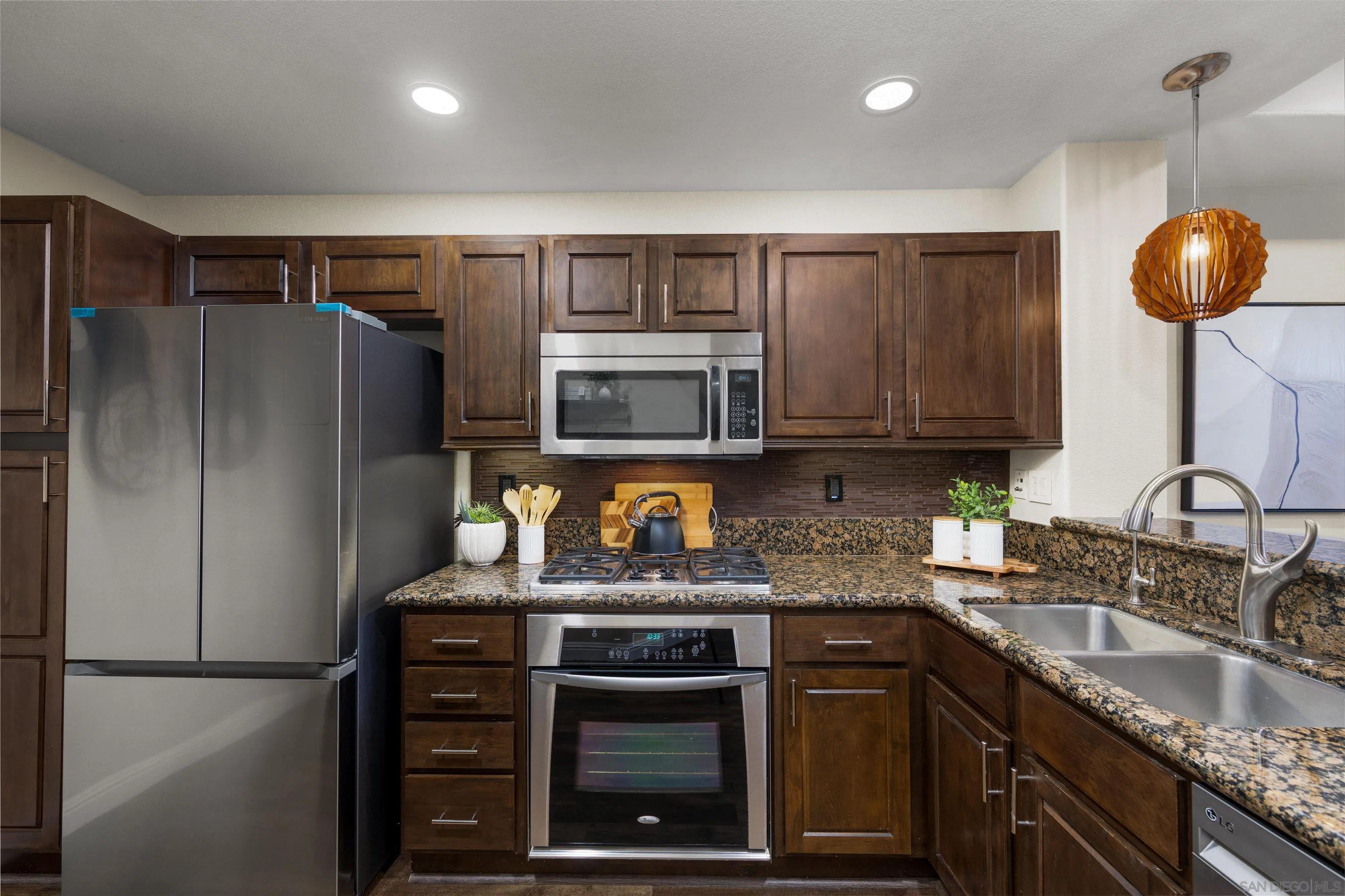 https://cdn.realtyfeed.com/cdn/127/260023948/0e2b73eaed6fd2c51fb4d4687784eddd.webp