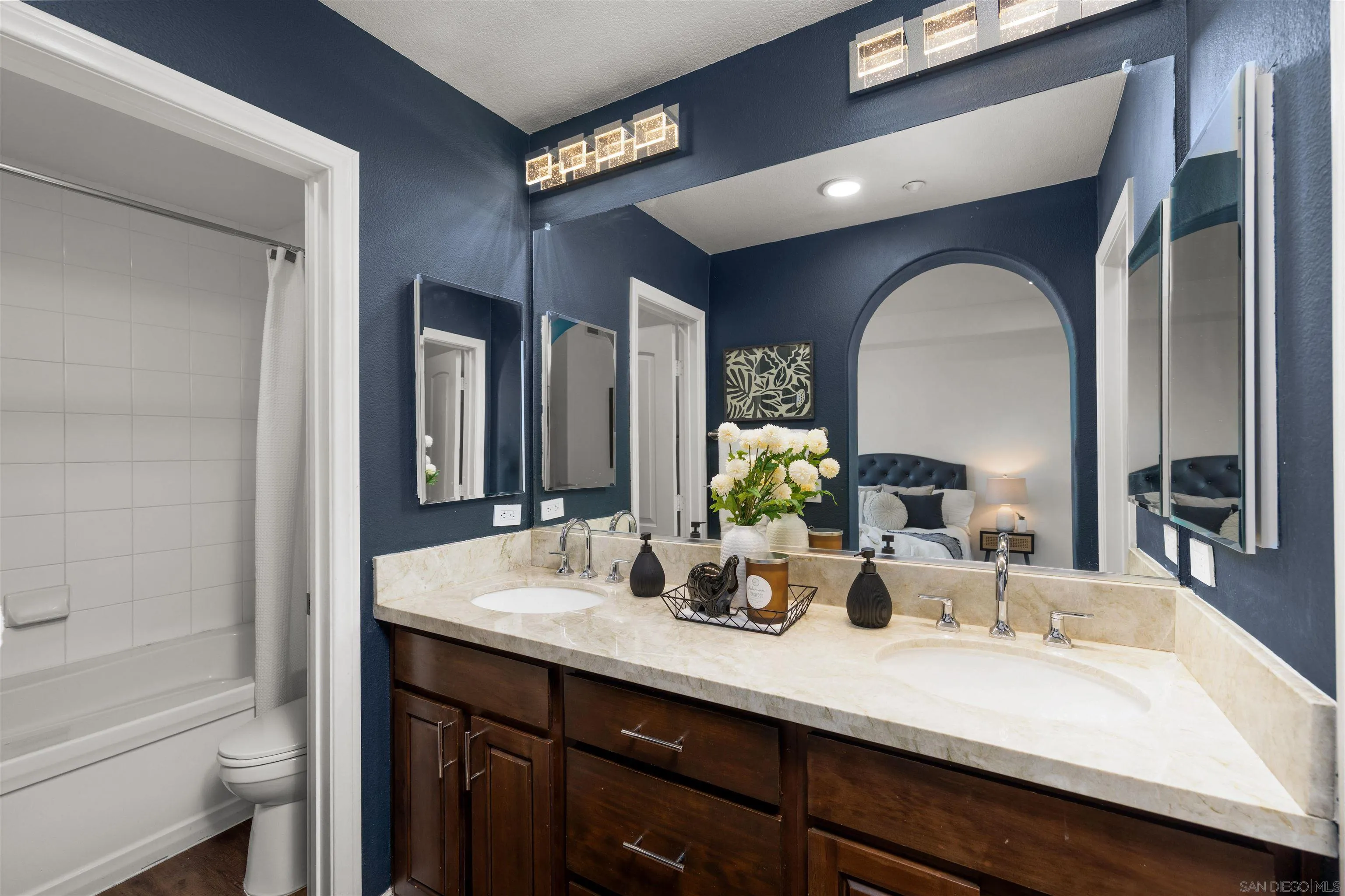 https://cdn.realtyfeed.com/cdn/127/260023948/3148d676e3fe130aa89605dd58c5fc97.webp