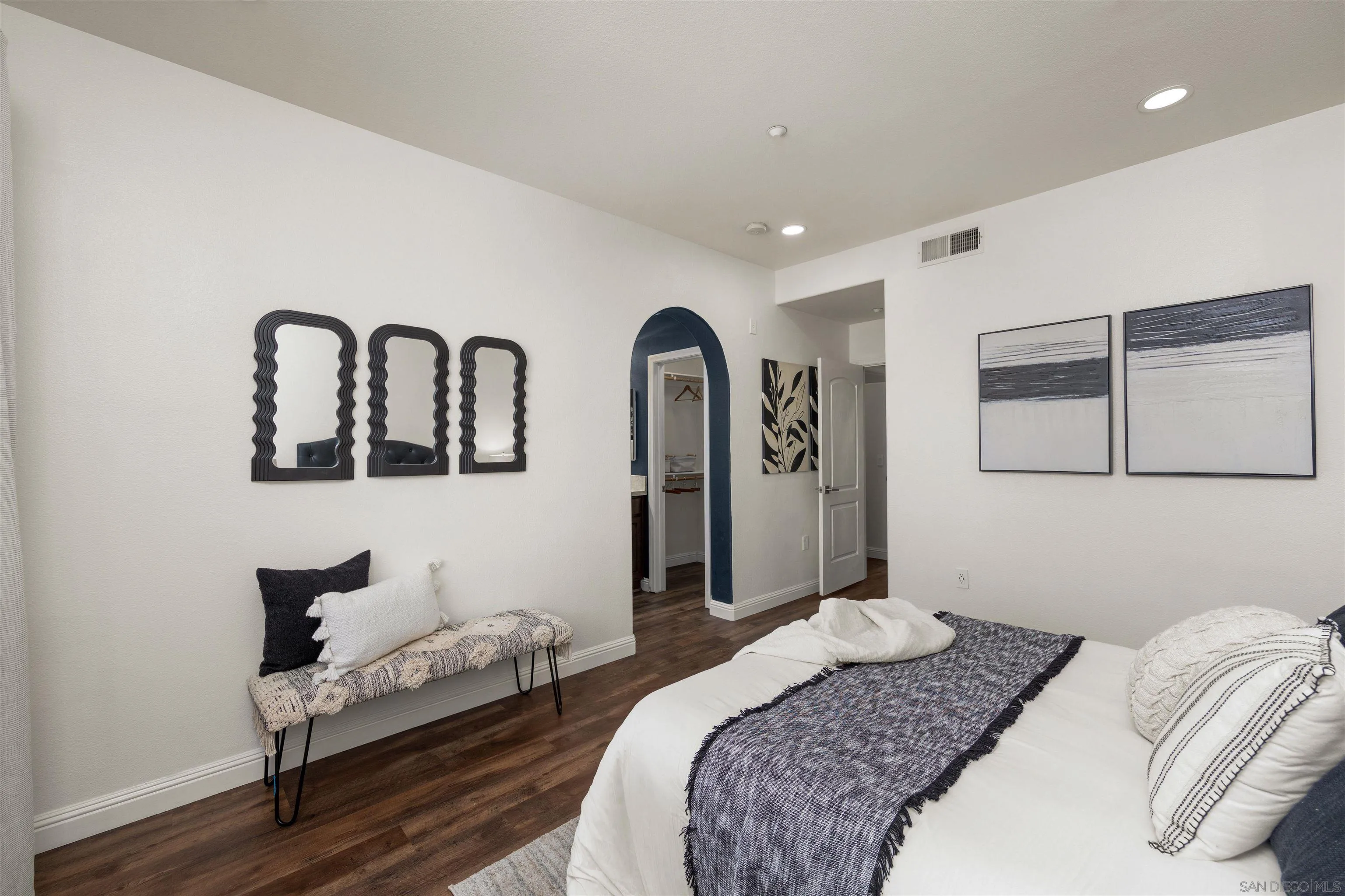 https://cdn.realtyfeed.com/cdn/127/260023948/3eb1e1a25e703a98c38b65cdd1956352.webp