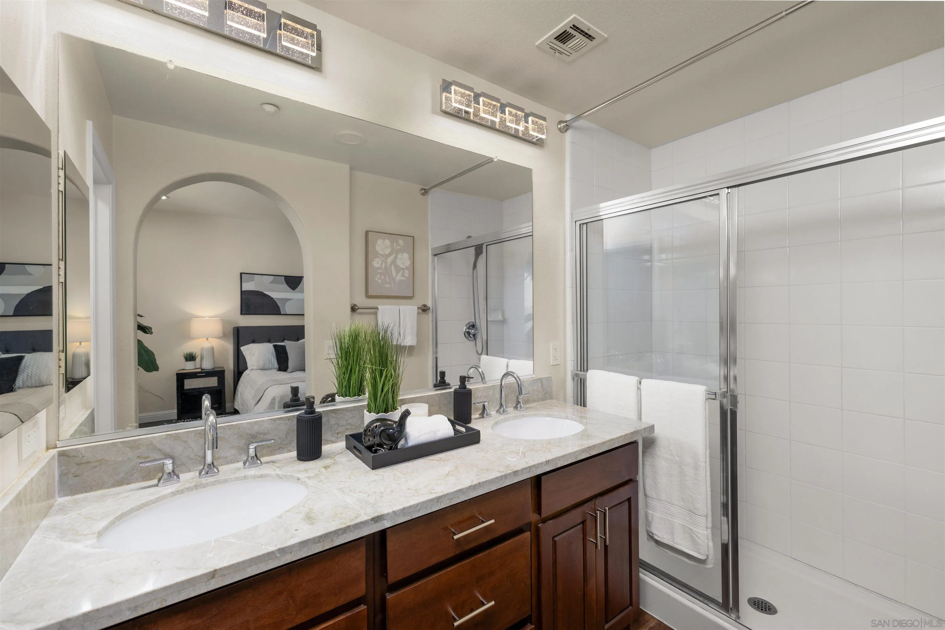 https://cdn.realtyfeed.com/cdn/127/260023948/55ff1ea13eaea4d77a9952119901c141.webp