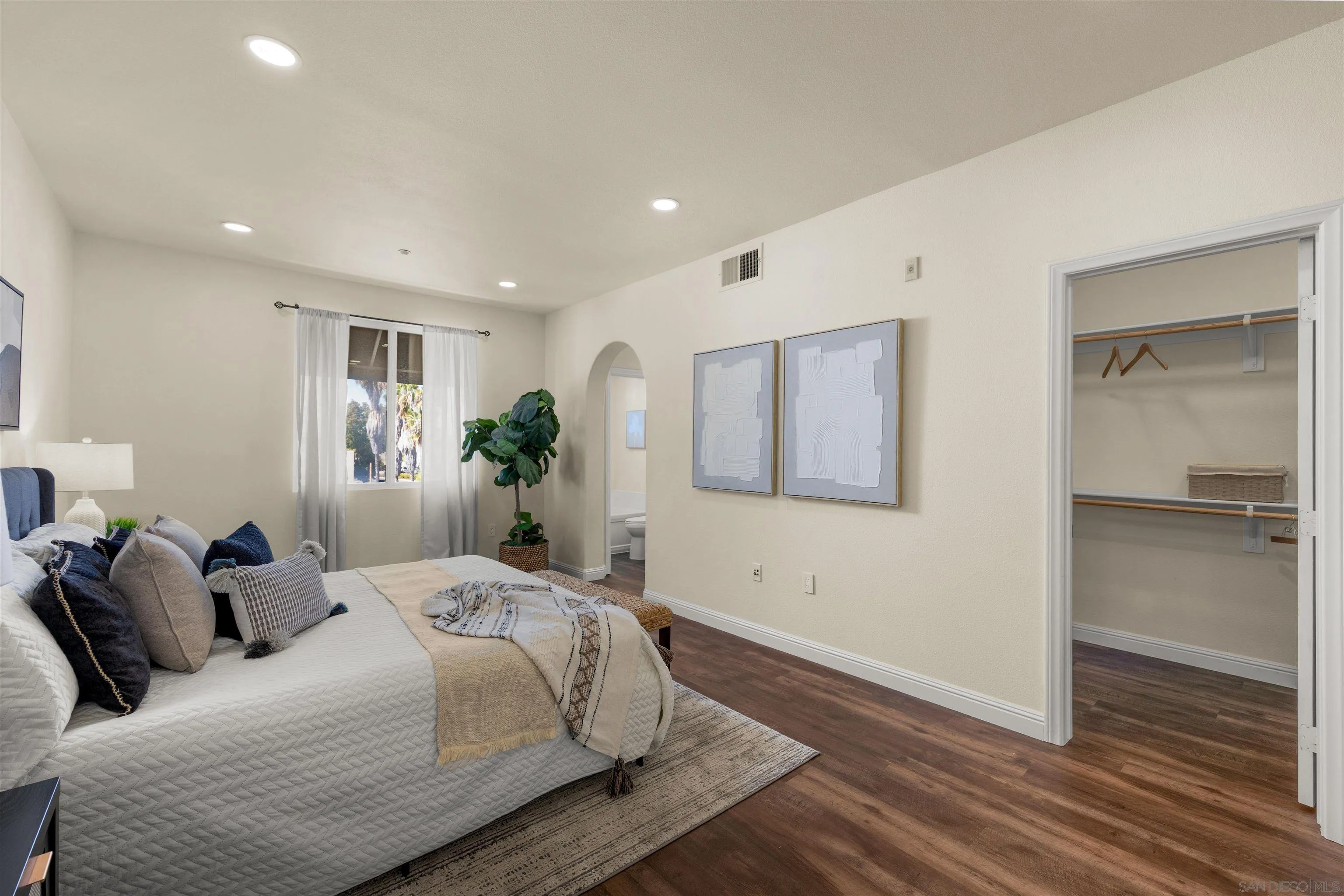 https://cdn.realtyfeed.com/cdn/127/260023948/b481e31e8b52e9b620911564a044165b.webp