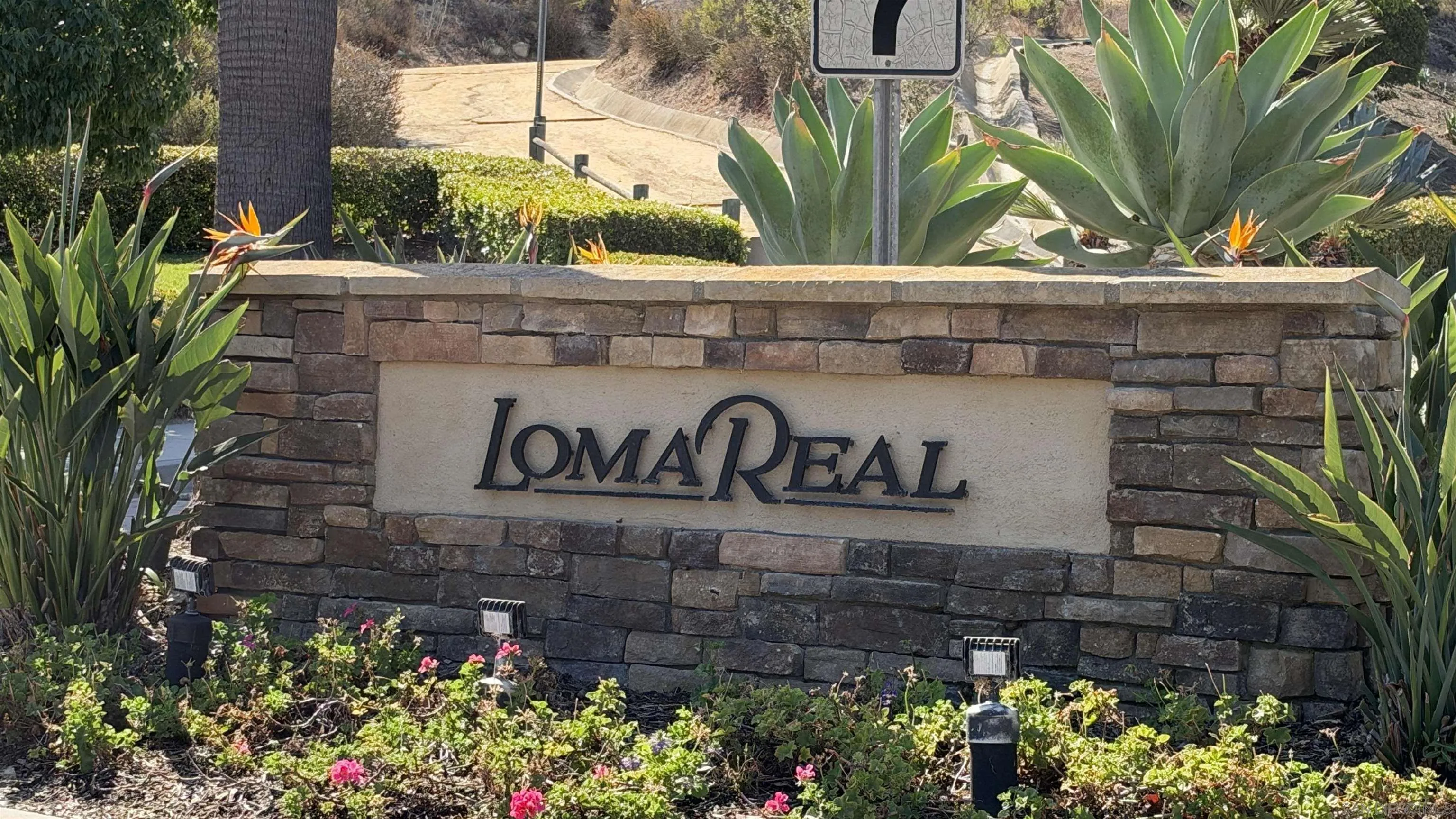 https://cdn.realtyfeed.com/cdn/127/260023949/a12c0def846818c39693b554e8713309.webp