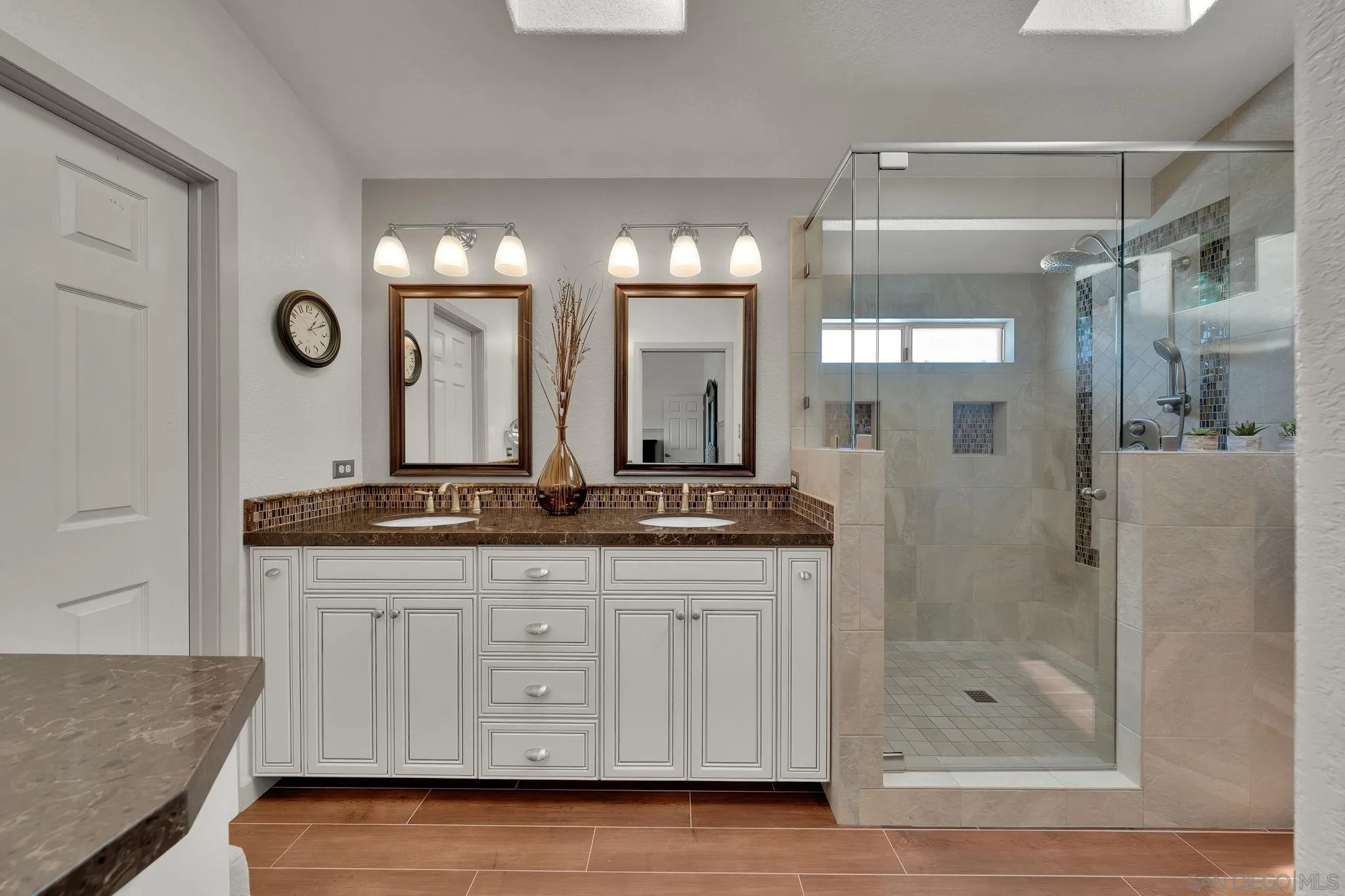 https://cdn.realtyfeed.com/cdn/127/260023950/207b554c20e590116c822c4b943b37fa.webp
