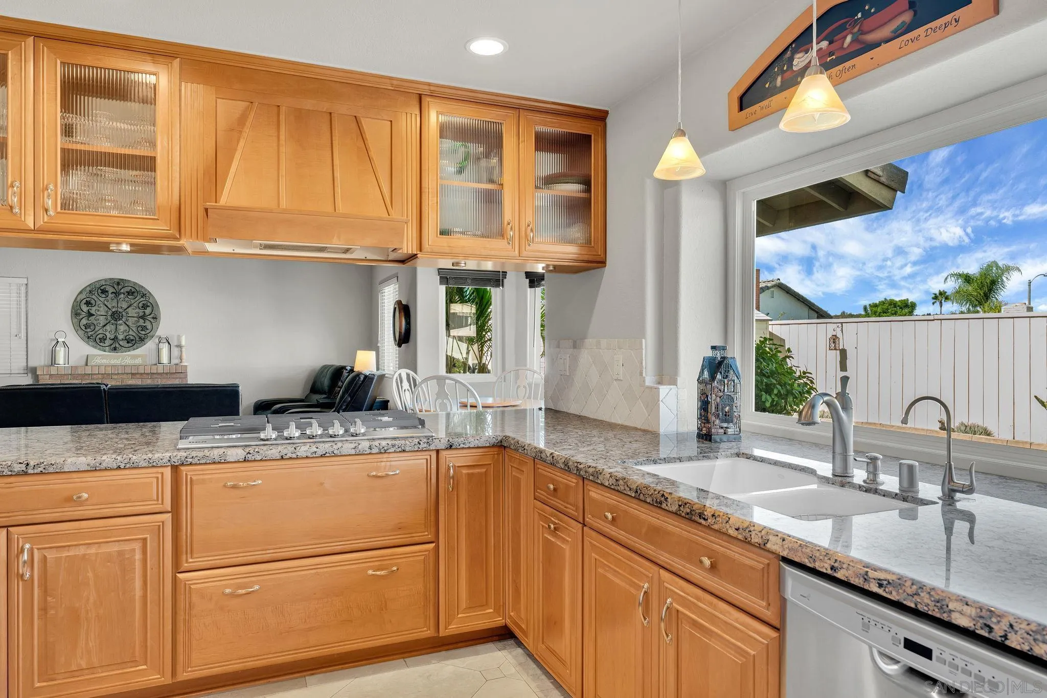 https://cdn.realtyfeed.com/cdn/127/260023950/627223447b02d05bc904e1a1a16075df.webp
