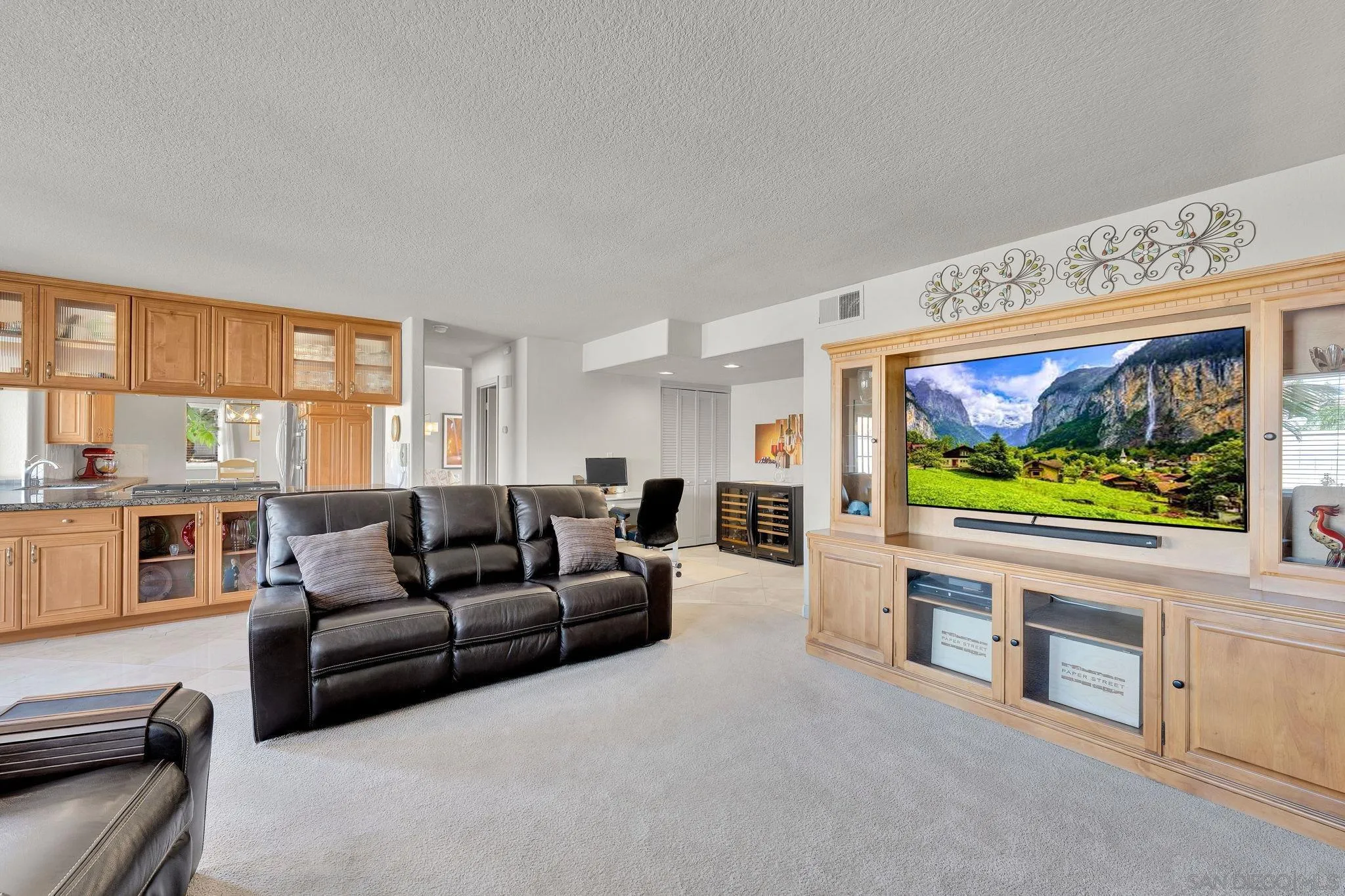 https://cdn.realtyfeed.com/cdn/127/260023950/74c501366e136f78089fa07bdc5aa4d8.webp