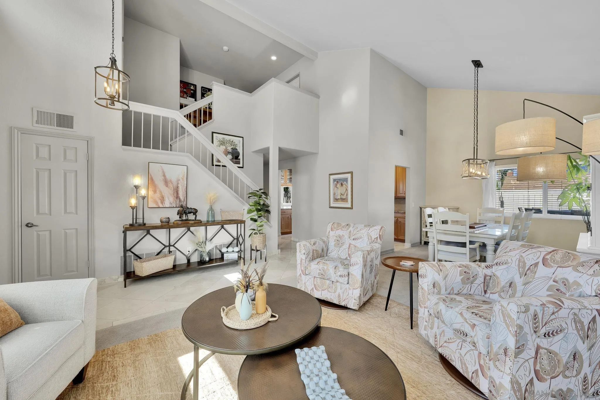 https://cdn.realtyfeed.com/cdn/127/260023950/995f40637490a23d5173044be643092d.webp