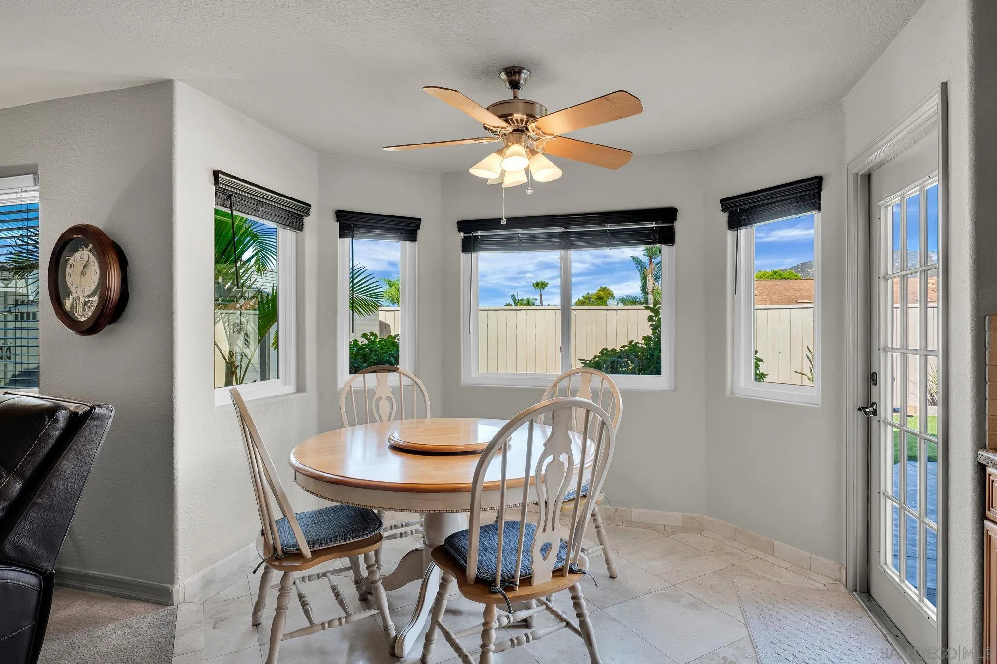 https://cdn.realtyfeed.com/cdn/127/260023950/b9fe1198ecbc309645e4af51b1ad1313.webp