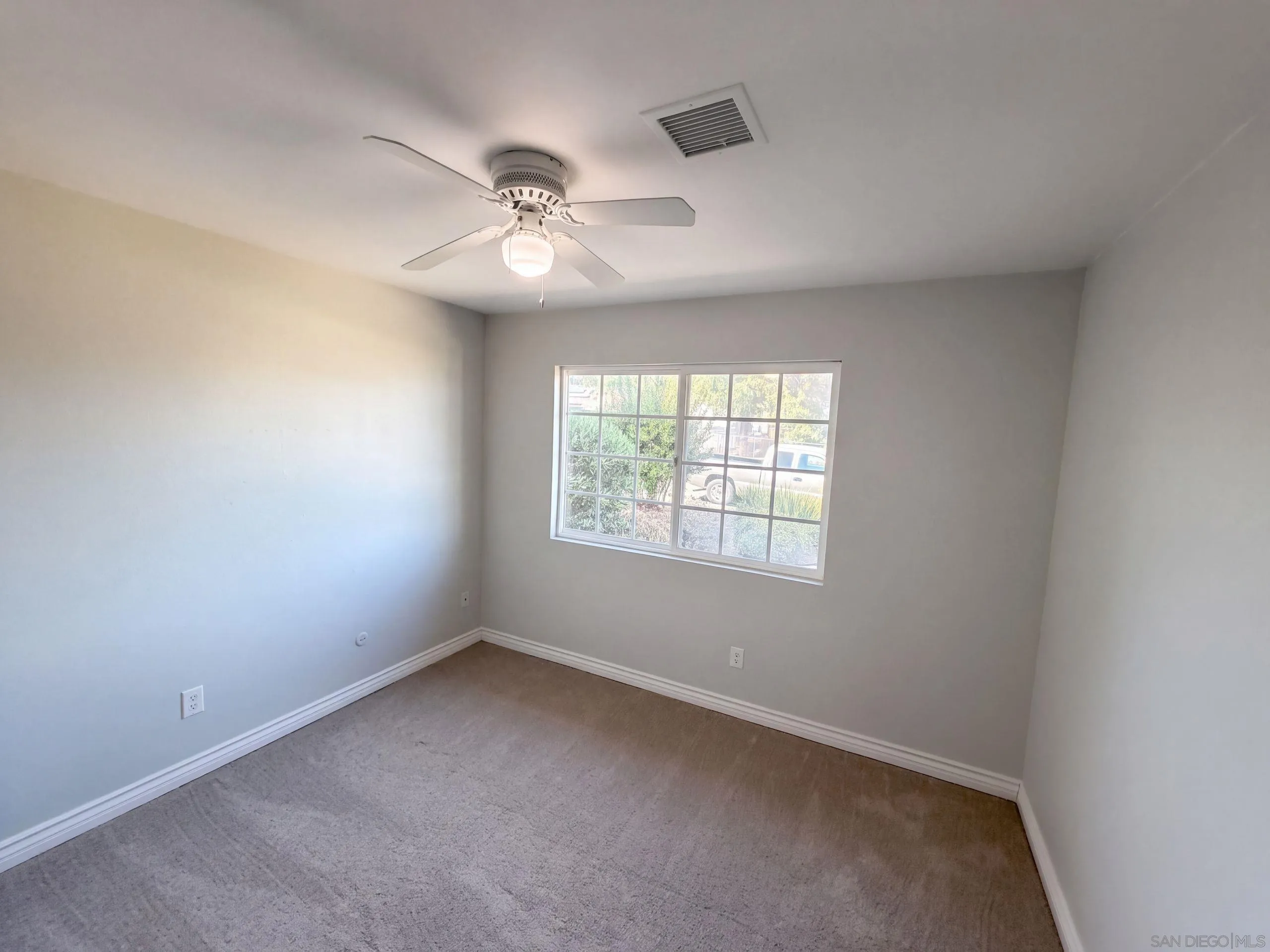 https://cdn.realtyfeed.com/cdn/127/260023951/0bb965097c24b178b3c549c3060a9240.webp