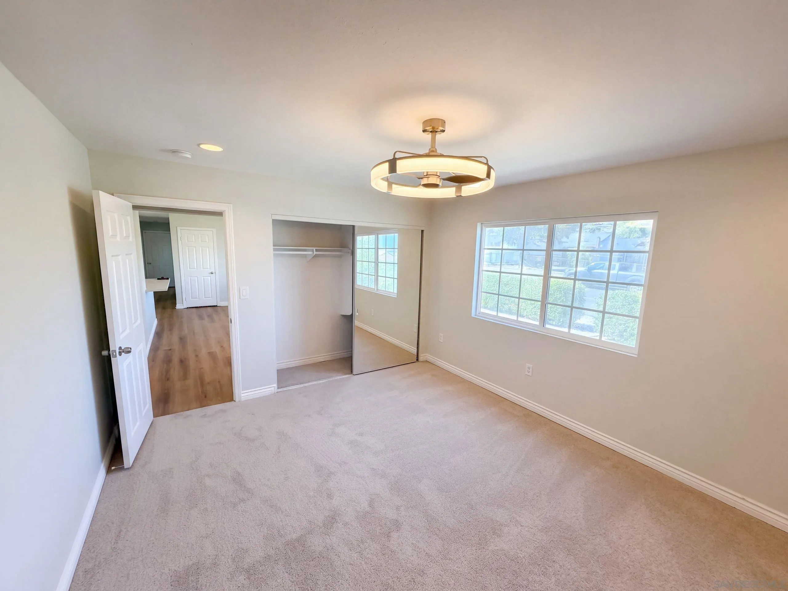 https://cdn.realtyfeed.com/cdn/127/260023951/45a053a7a9328583cc9bdc17f114c98f.webp
