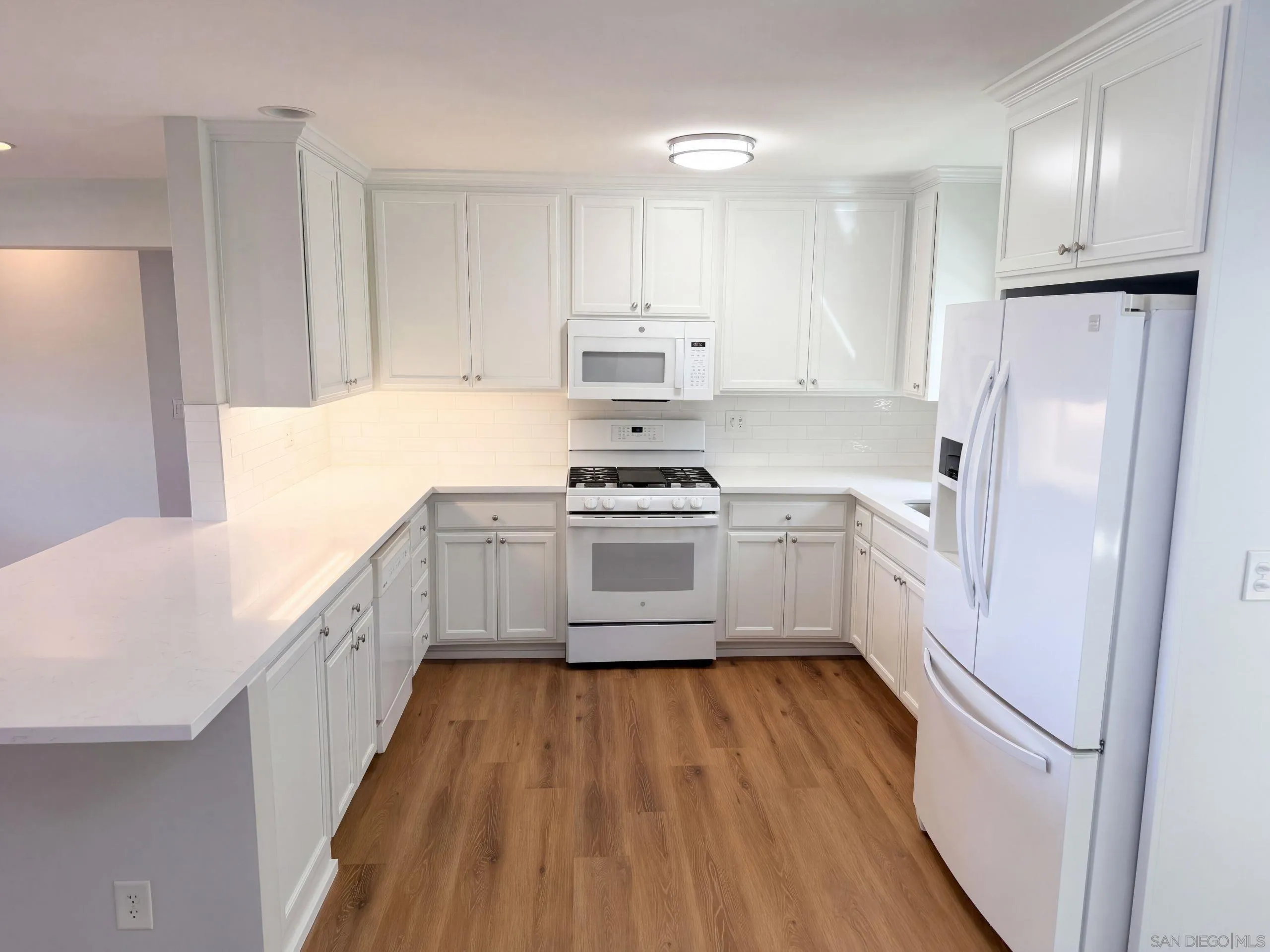 https://cdn.realtyfeed.com/cdn/127/260023951/a966d574ee219ab024634d5b890db98c.webp