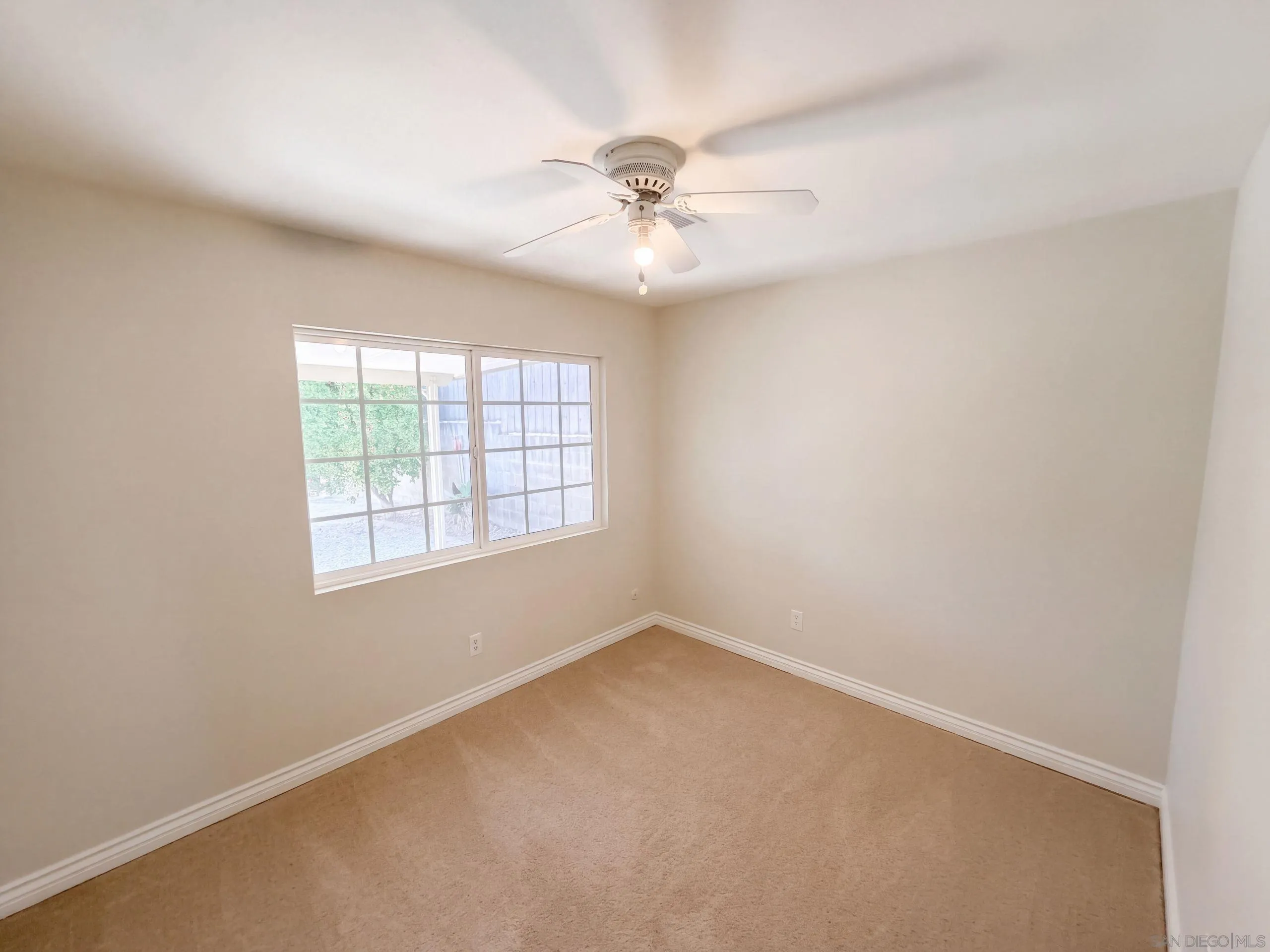 https://cdn.realtyfeed.com/cdn/127/260023951/bc3587ad0378e00474343d93306dfa32.webp