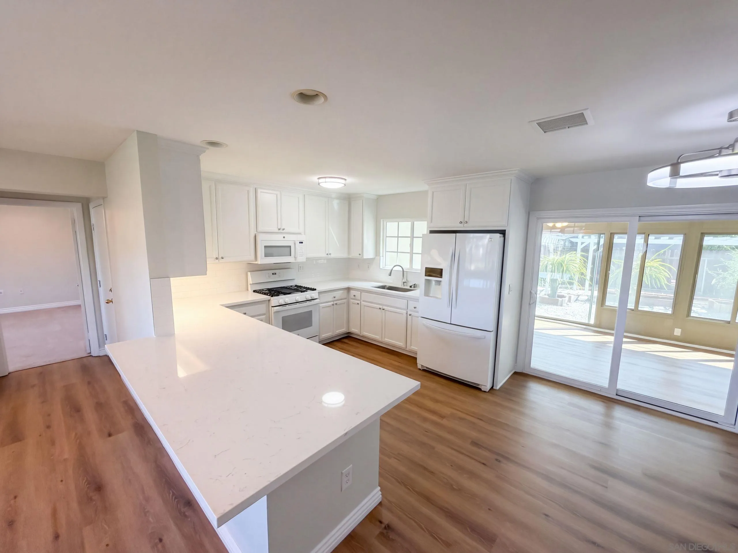 https://cdn.realtyfeed.com/cdn/127/260023951/d115895897fe5ec4c503e6f0d34b0685.webp