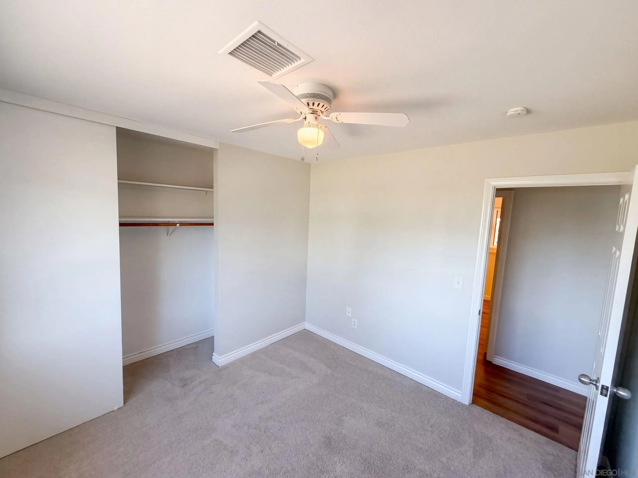 https://cdn.realtyfeed.com/cdn/127/260023951/dd580c9e61f88773993e0681ae77c4ec.webp