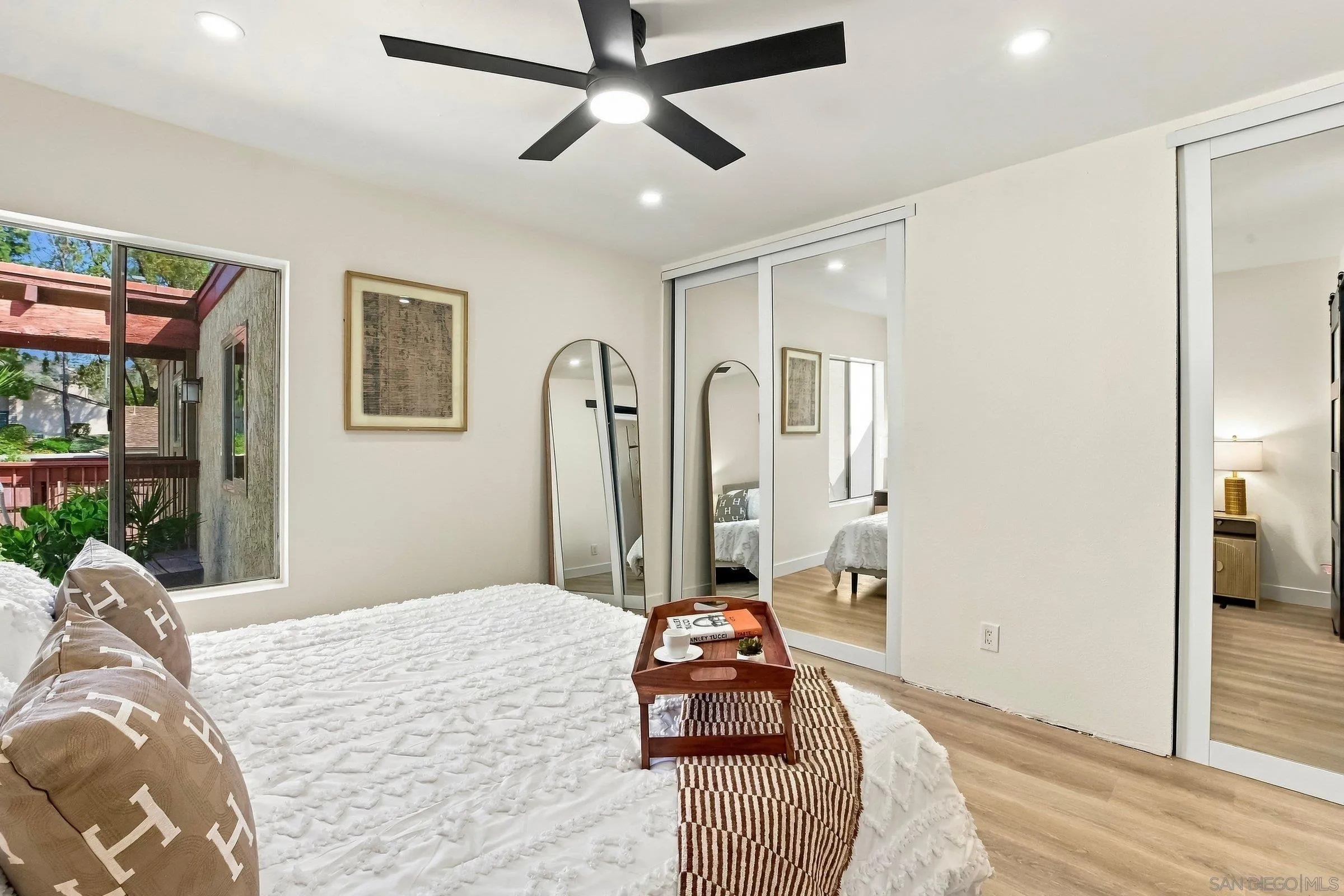 https://cdn.realtyfeed.com/cdn/127/260023953/06207adbba58d9b5b27bc8ff9c2a9999.webp