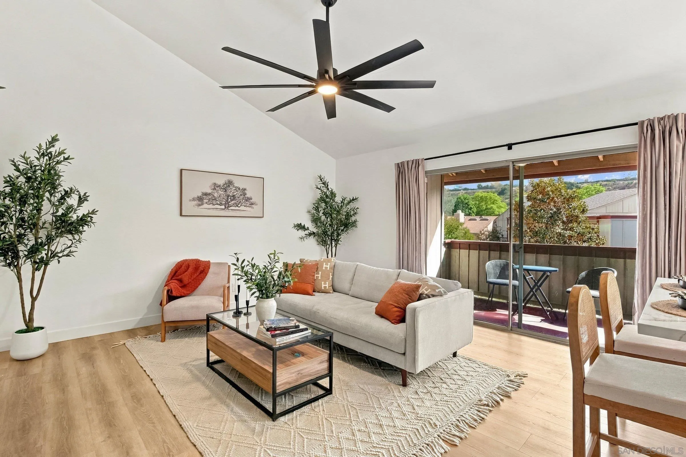 https://cdn.realtyfeed.com/cdn/127/260023953/798b05986f91f930fa40aa47493be6ff.webp