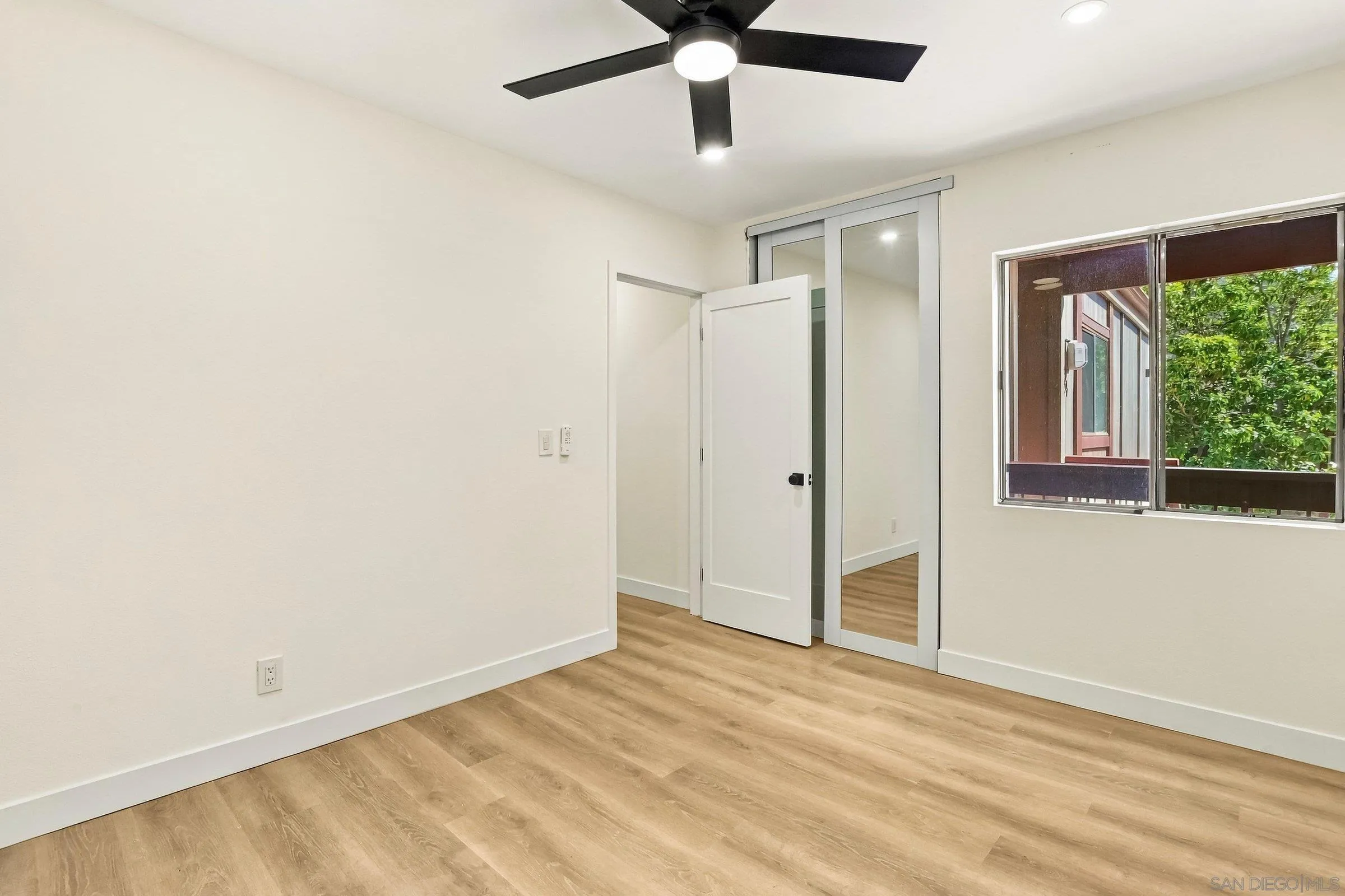 https://cdn.realtyfeed.com/cdn/127/260023953/bba9eef3385fc2d7493bb2c463bda4cc.webp