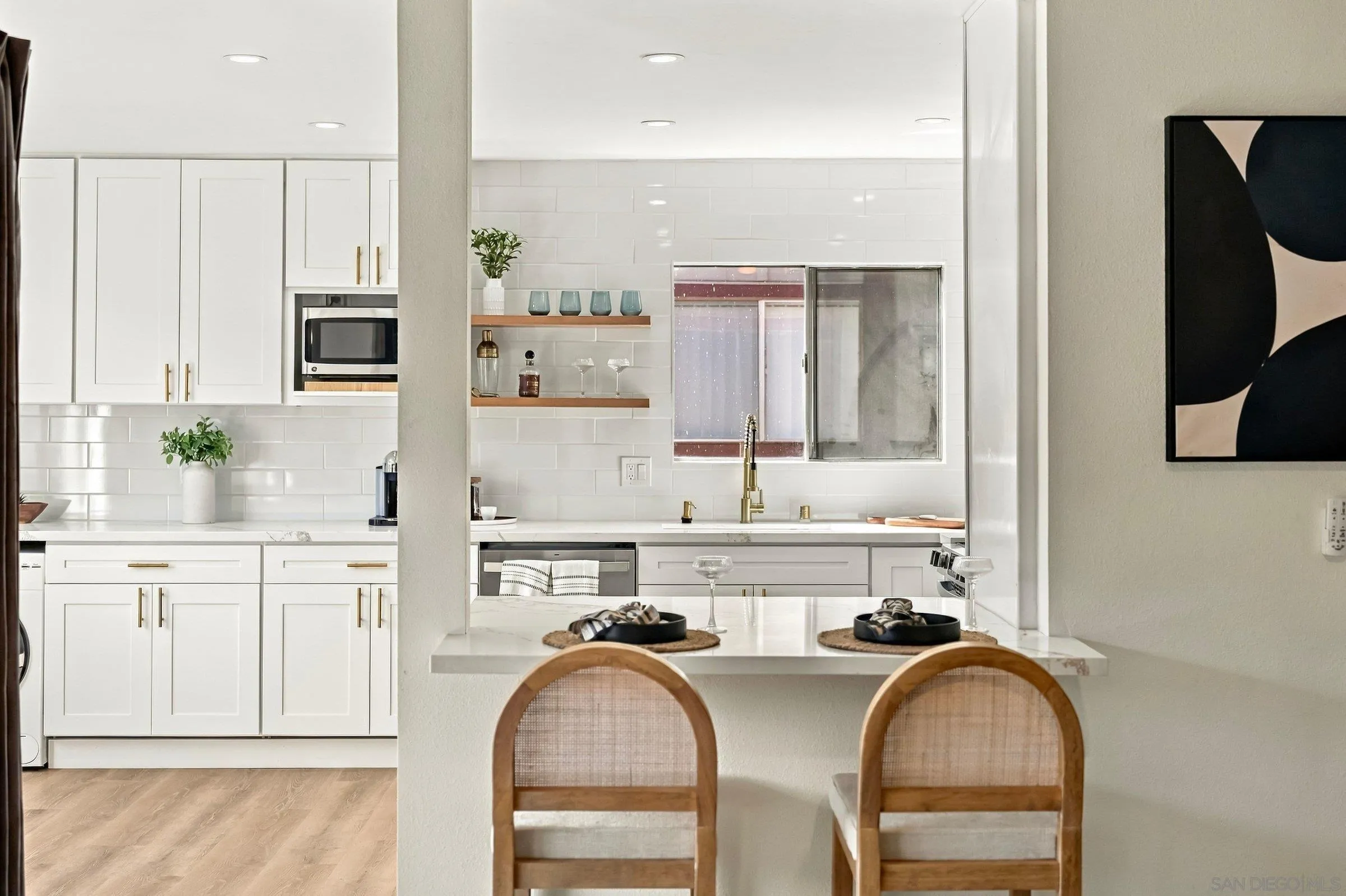 https://cdn.realtyfeed.com/cdn/127/260023953/c1ab133223579c7518fb070a975447f0.webp