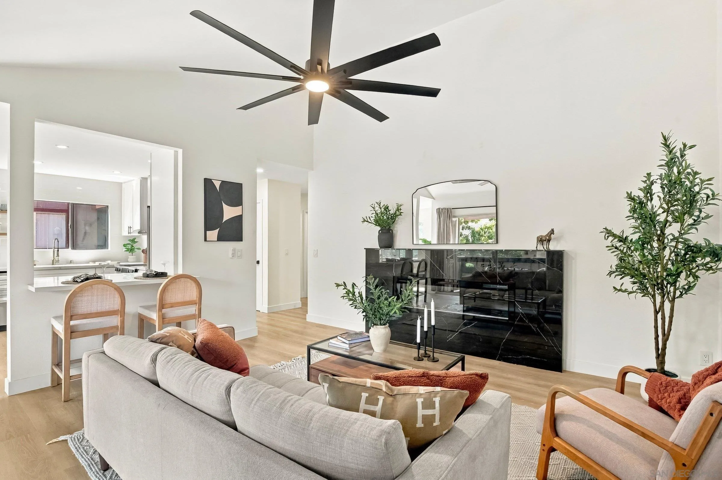 https://cdn.realtyfeed.com/cdn/127/260023953/e0411d227a4ceac3b37d28f50f789120.webp