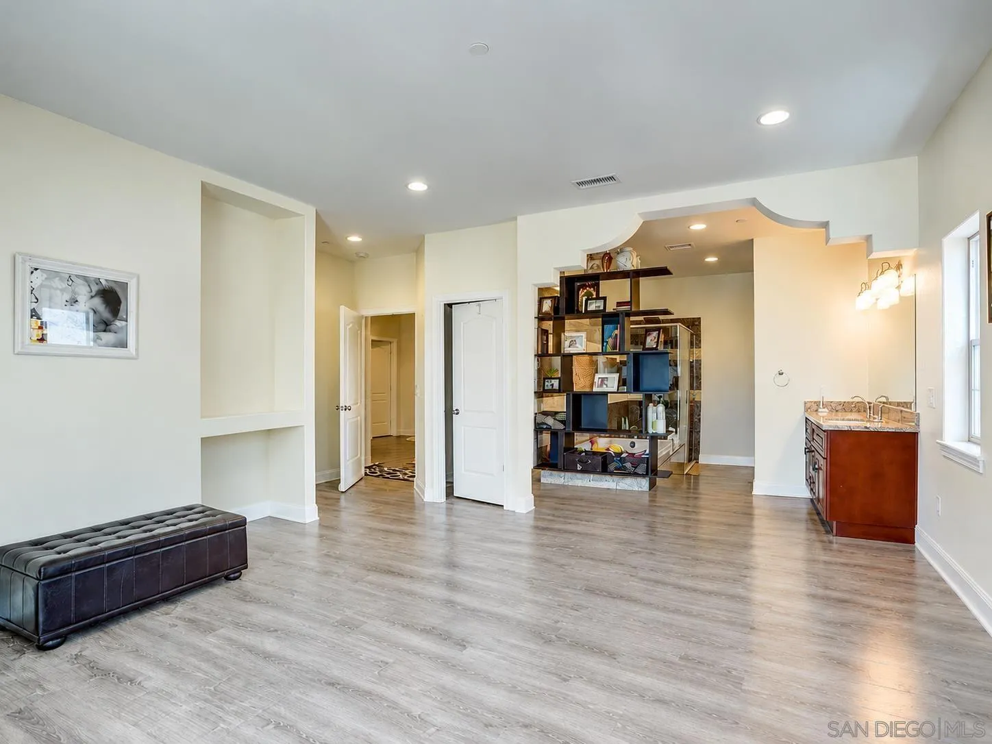 1657 Coronado Avenue, Spring Valley, CA 91977, photo 11