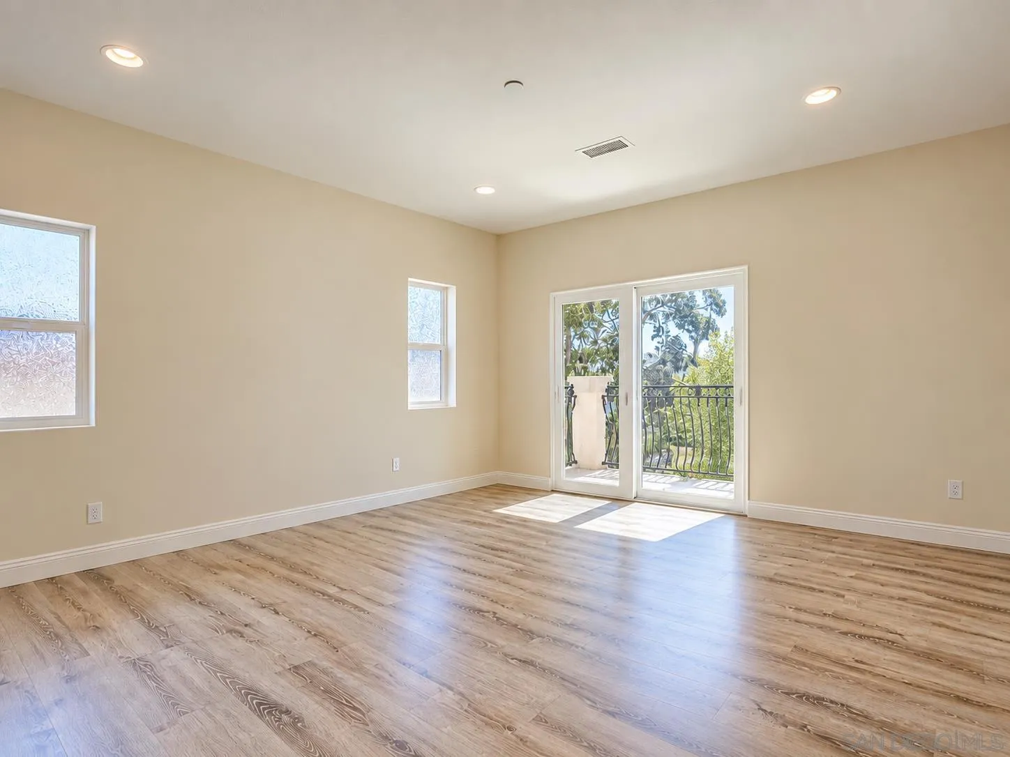 1657 Coronado Avenue, Spring Valley, CA 91977, photo 13