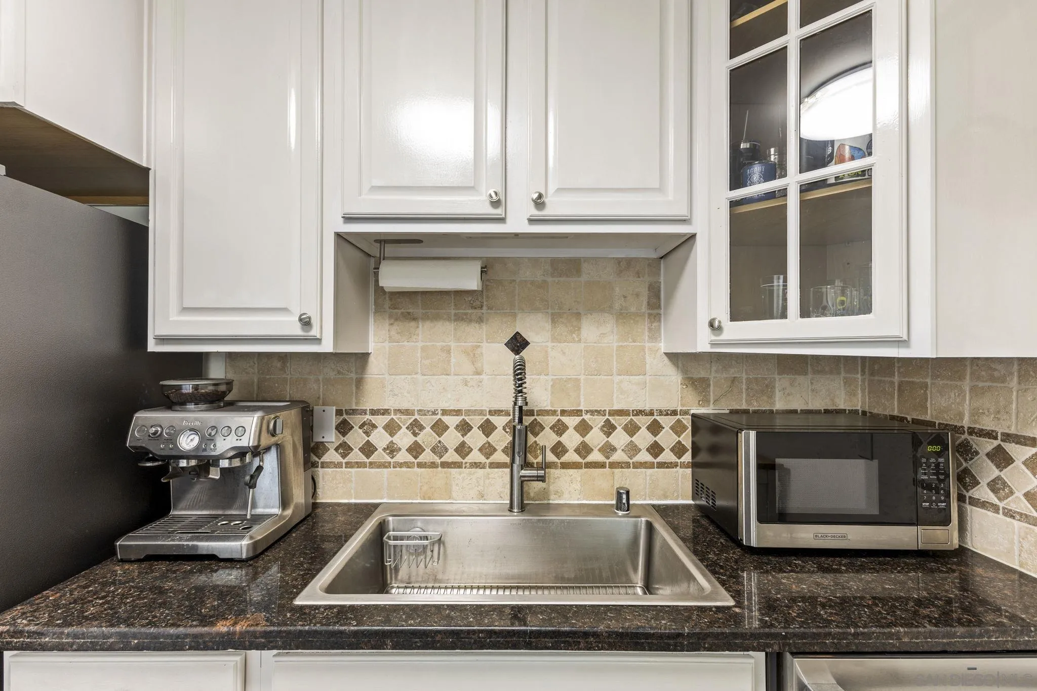 https://cdn.realtyfeed.com/cdn/127/260023958/70cf85c8c09eff53eb1b9136433bf5bb.webp