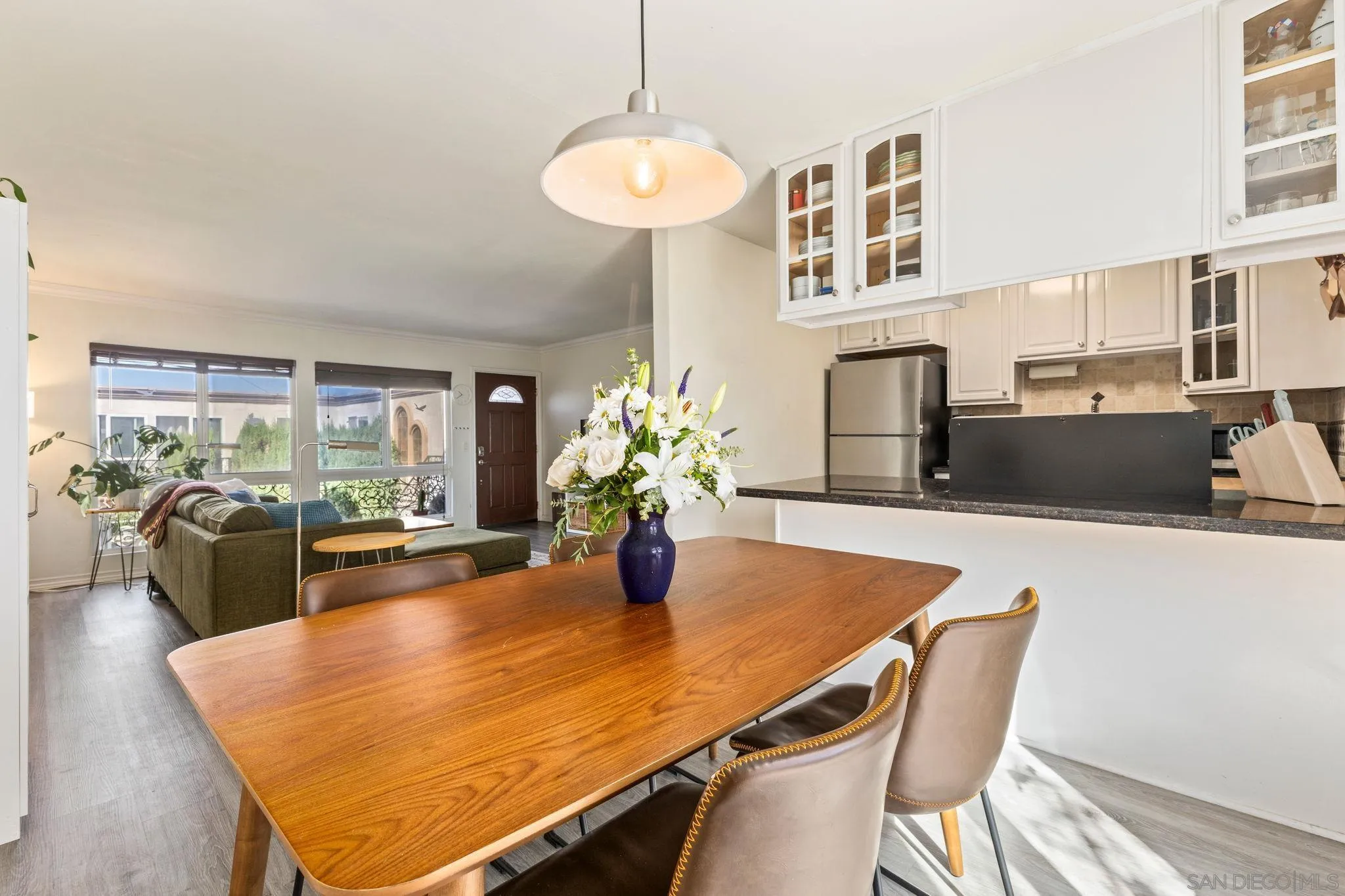 https://cdn.realtyfeed.com/cdn/127/260023958/d99225a8ffbd5d79d86b230d045ba1f5.webp