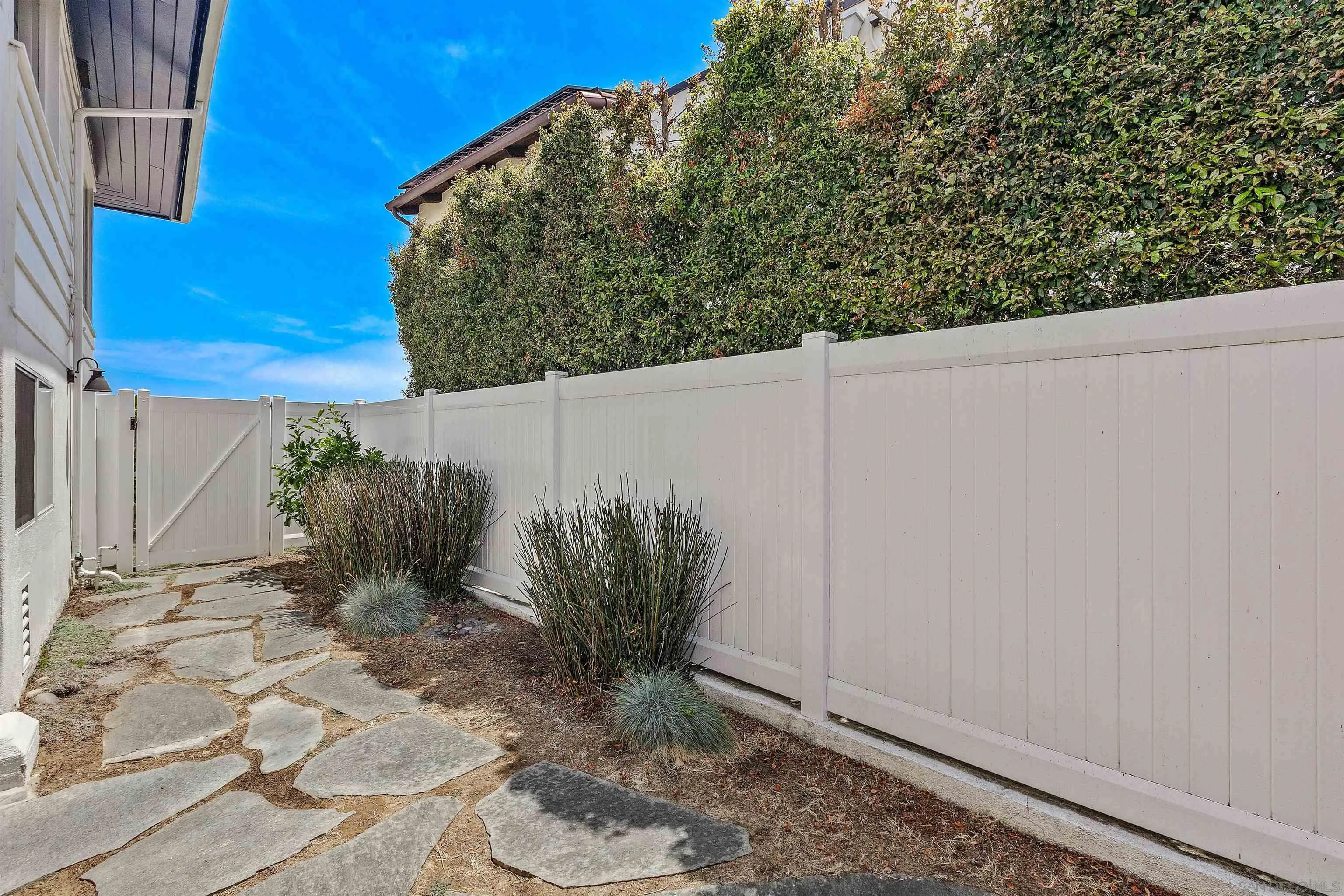 1044 Leroy Street, San Diego, CA 92106, photo 22