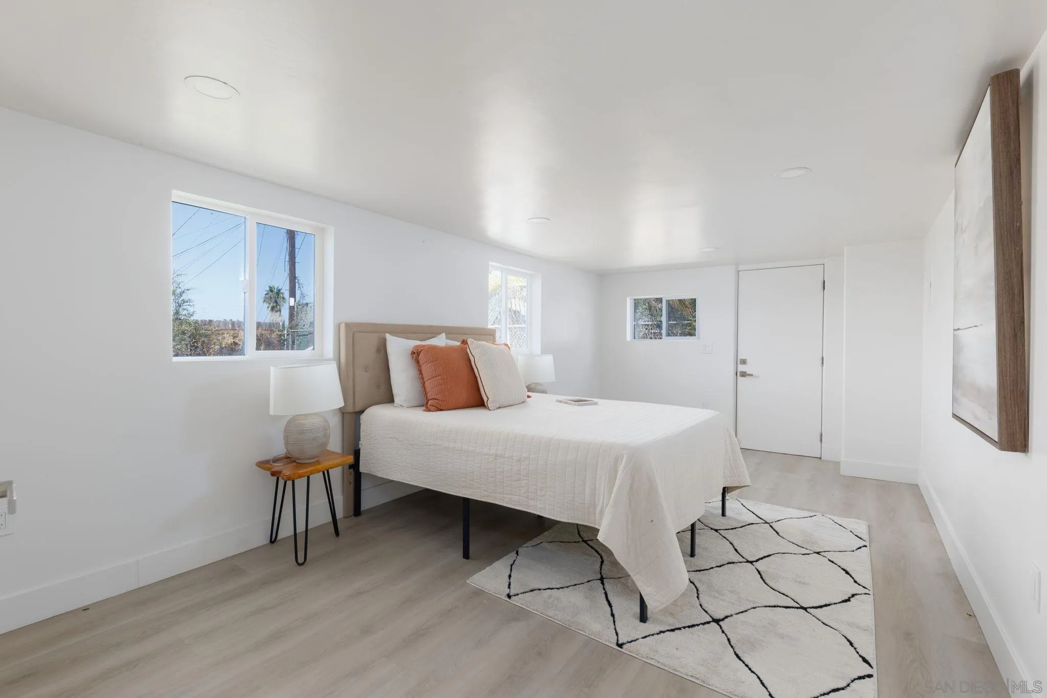 https://cdn.realtyfeed.com/cdn/127/260023964/e7f5547e513388170b64a756114f1de6.webp