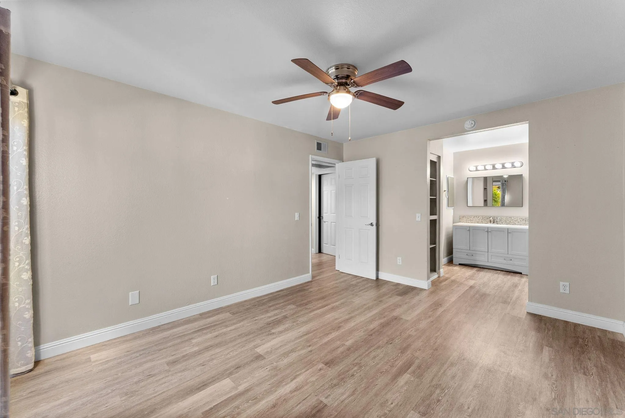 https://cdn.realtyfeed.com/cdn/127/260023965/a4c61daf70bf0b9f414c478b26557e3e.webp