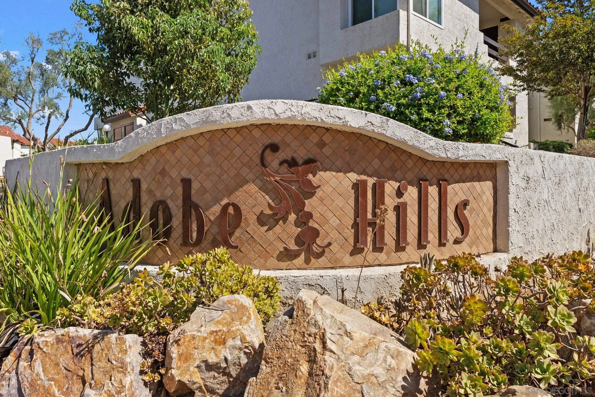 https://cdn.realtyfeed.com/cdn/127/260023965/a774b92537f8fa49d757c944706bf250.webp