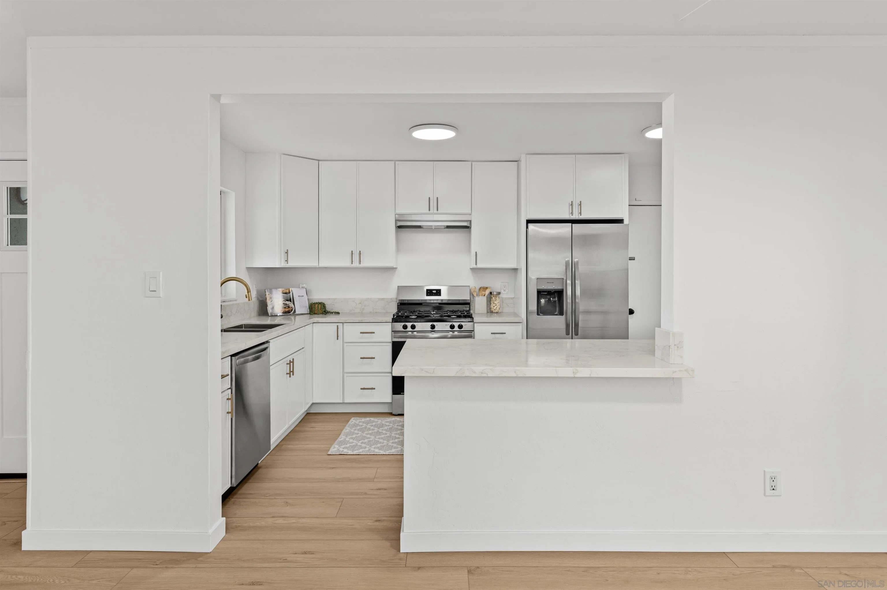https://cdn.realtyfeed.com/cdn/127/260023970/349833de92d52c732b03c5f5c36e7eb5.webp