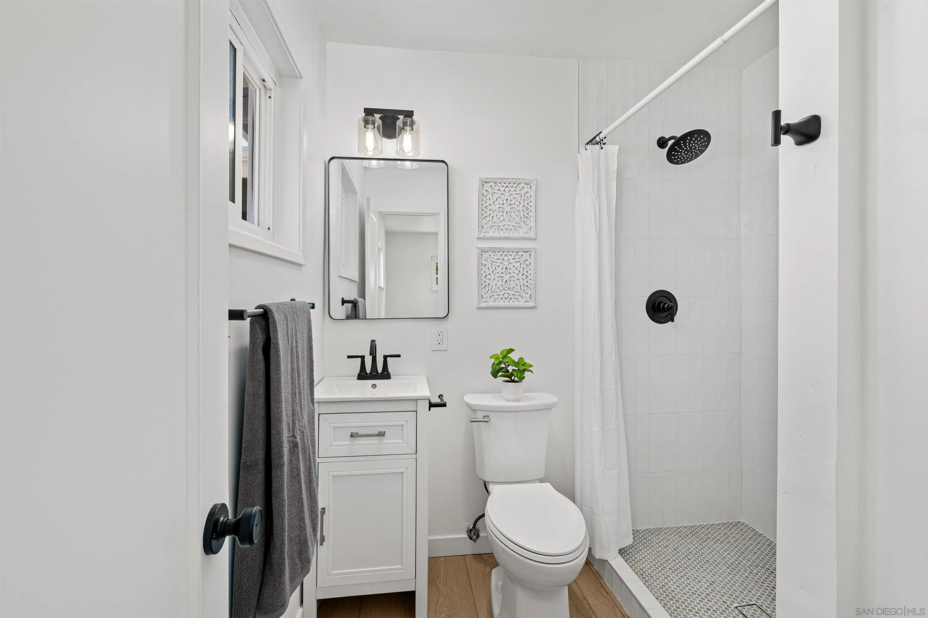https://cdn.realtyfeed.com/cdn/127/260023970/3c99b88d2d634c66565a0294087d728e.webp