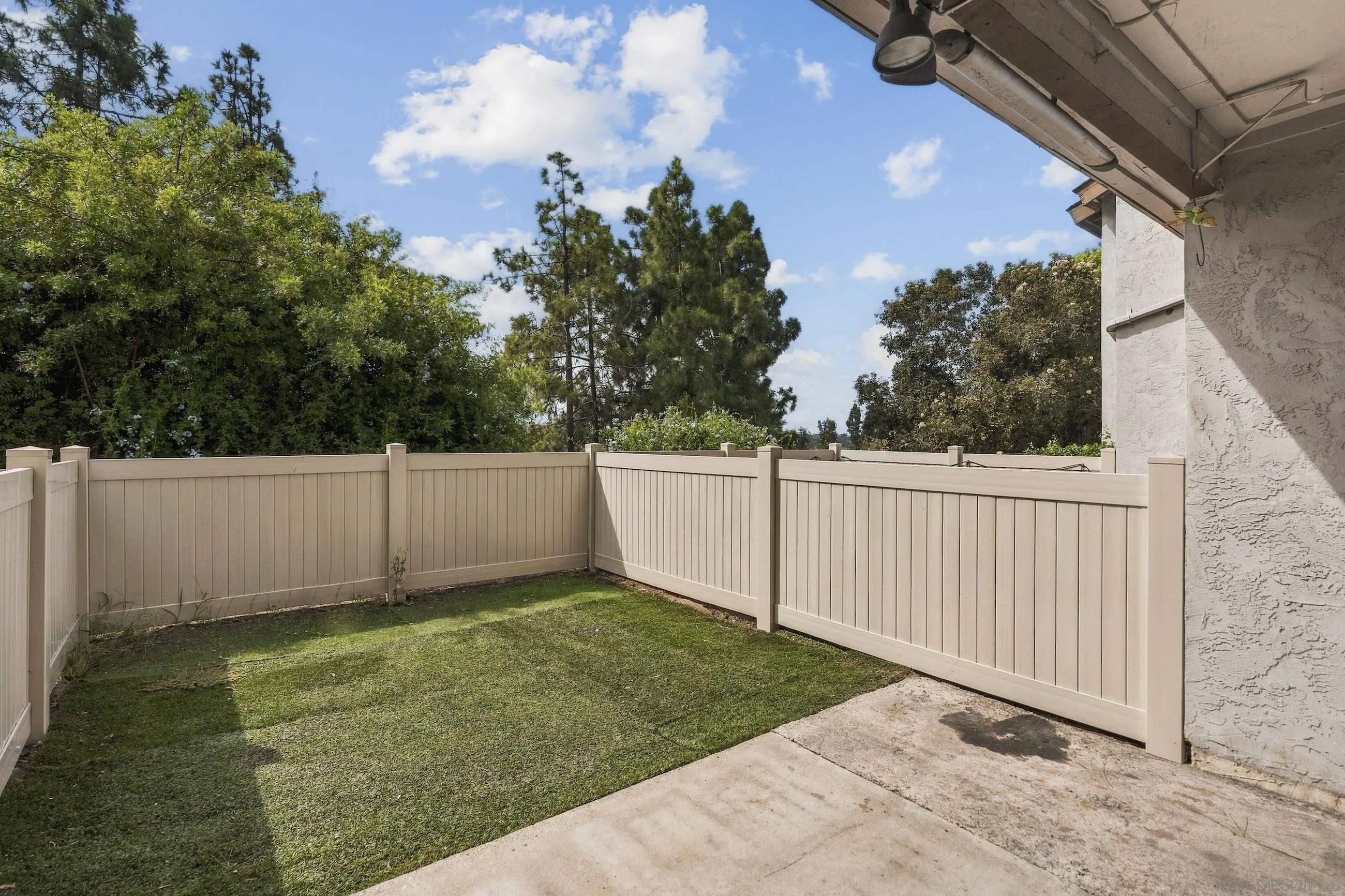 https://cdn.realtyfeed.com/cdn/127/260023971/4bec7bb8b177867a95e5e02226c58a88.webp