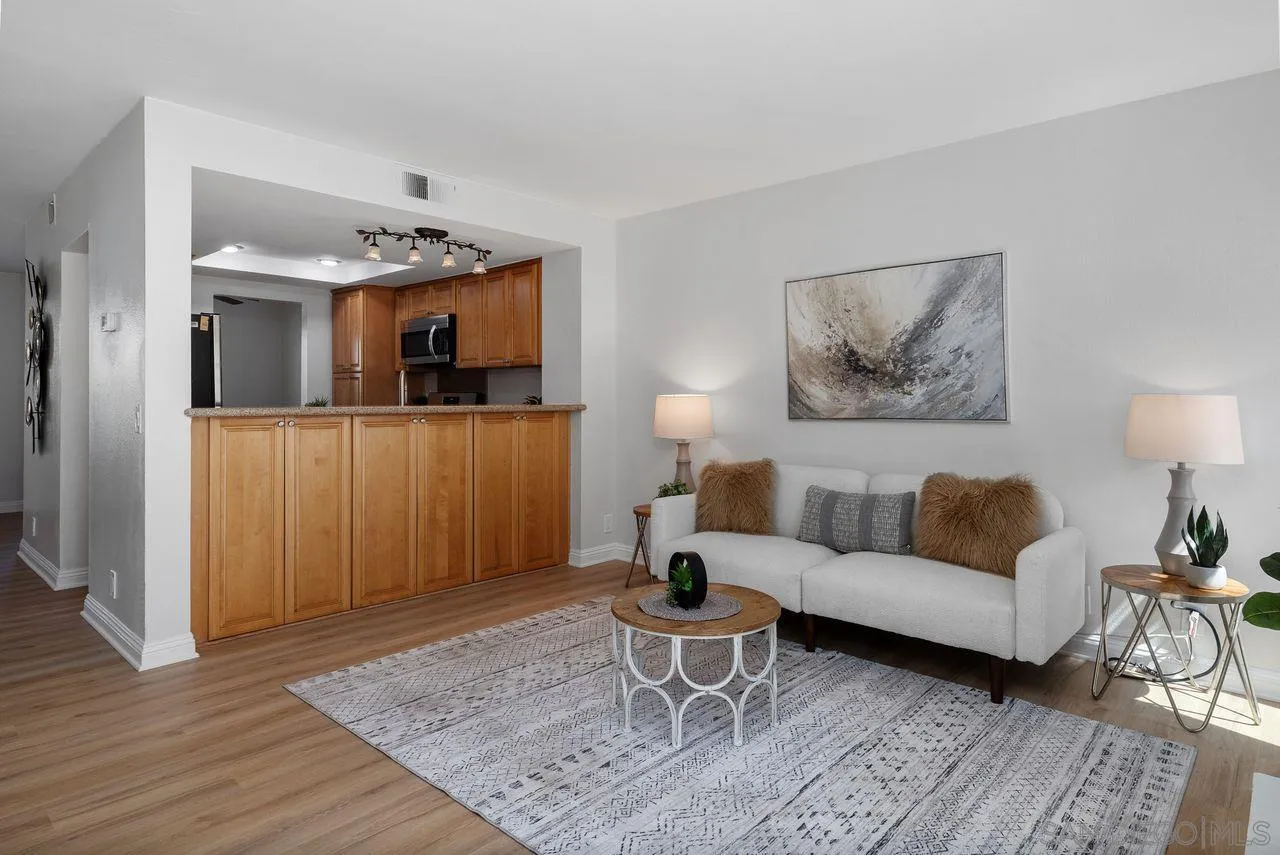 https://cdn.realtyfeed.com/cdn/127/260023972/11947508a1d379eea0fc829ff8ffc793.webp