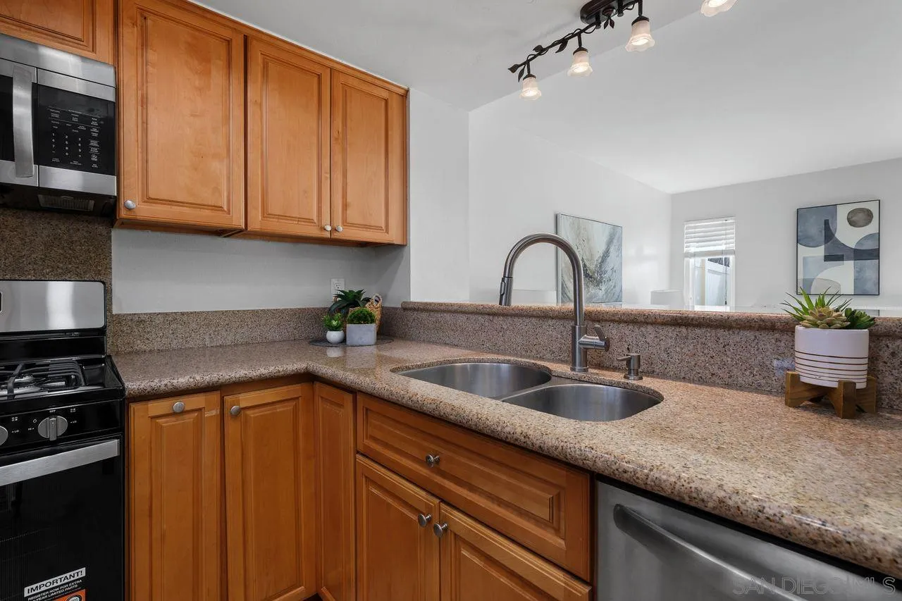 https://cdn.realtyfeed.com/cdn/127/260023972/129824f8219187ba4b1a22d7fc772a56.webp
