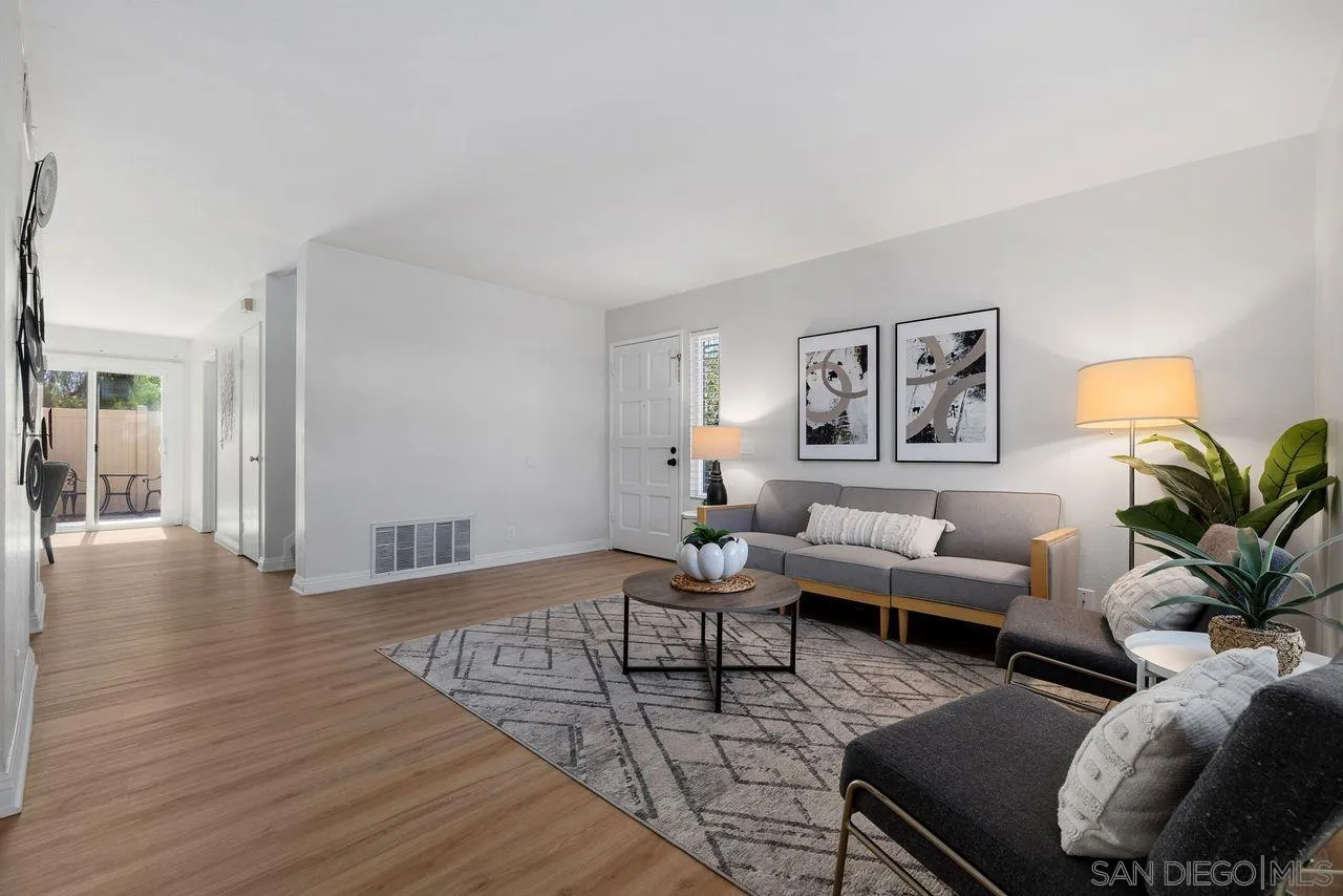 https://cdn.realtyfeed.com/cdn/127/260023972/7c08381aebd25c5a1aae77959b6f4e25.webp