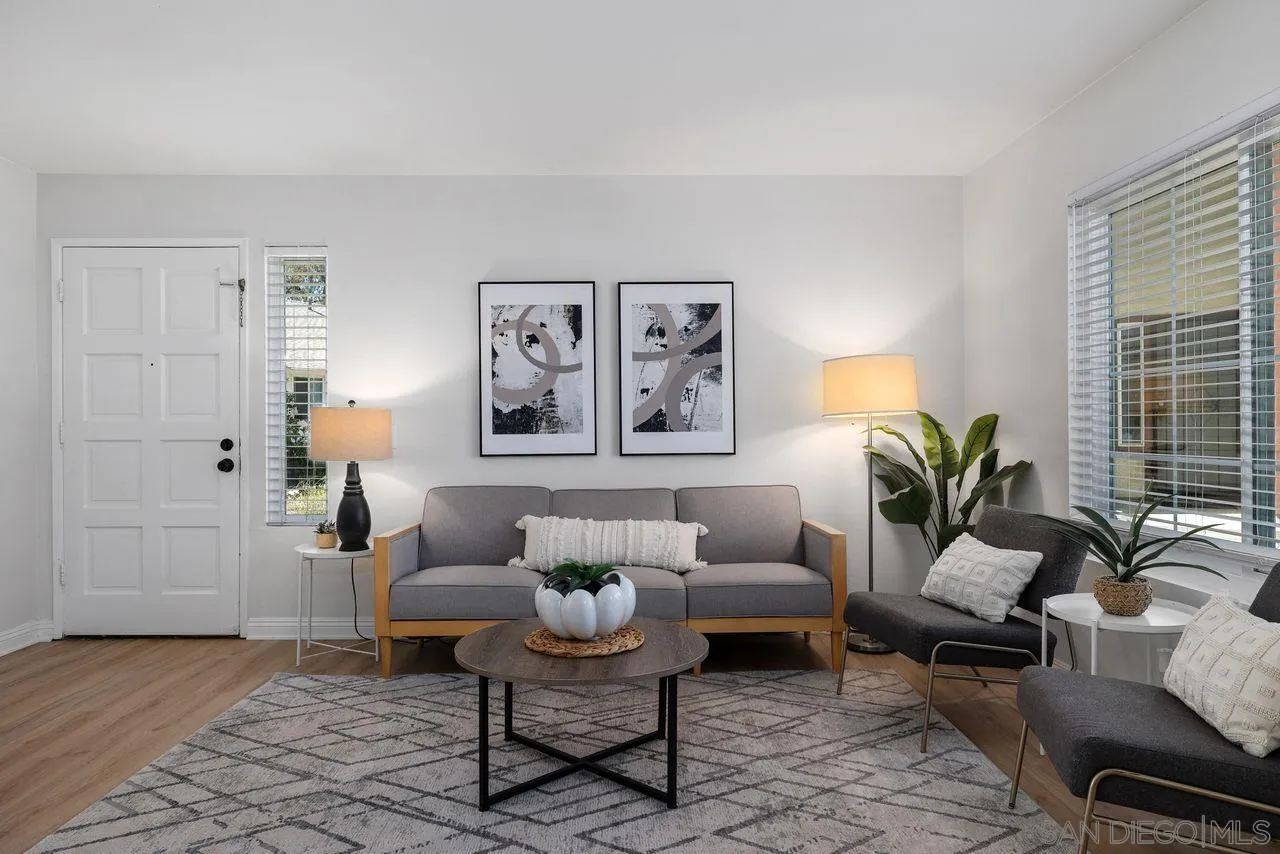 https://cdn.realtyfeed.com/cdn/127/260023972/cd0ed0b3f2f5c5f2042a35480c9d1e90.webp