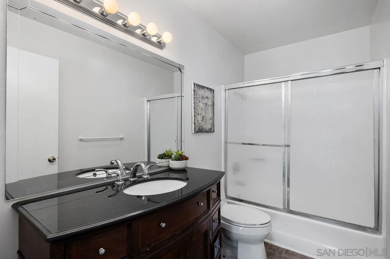 https://cdn.realtyfeed.com/cdn/127/260023972/f6fd4e7fb2850d8a66618adbe5287daf.webp