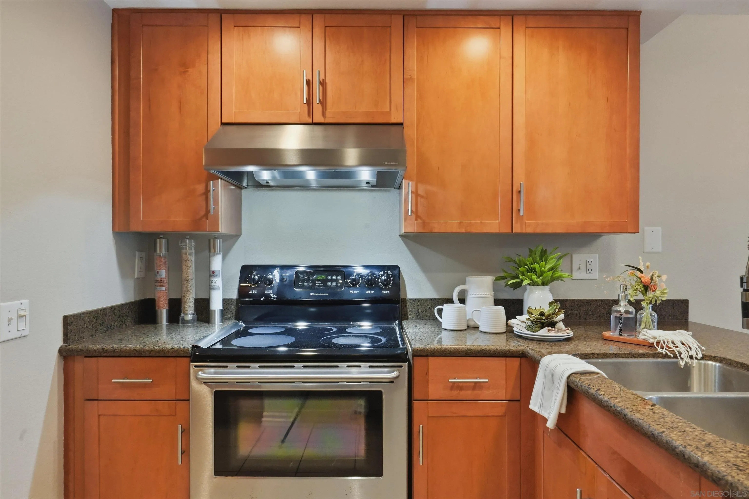 https://cdn.realtyfeed.com/cdn/127/260023973/196b7fc5e4de8786289b8cfdeb6515c6.webp