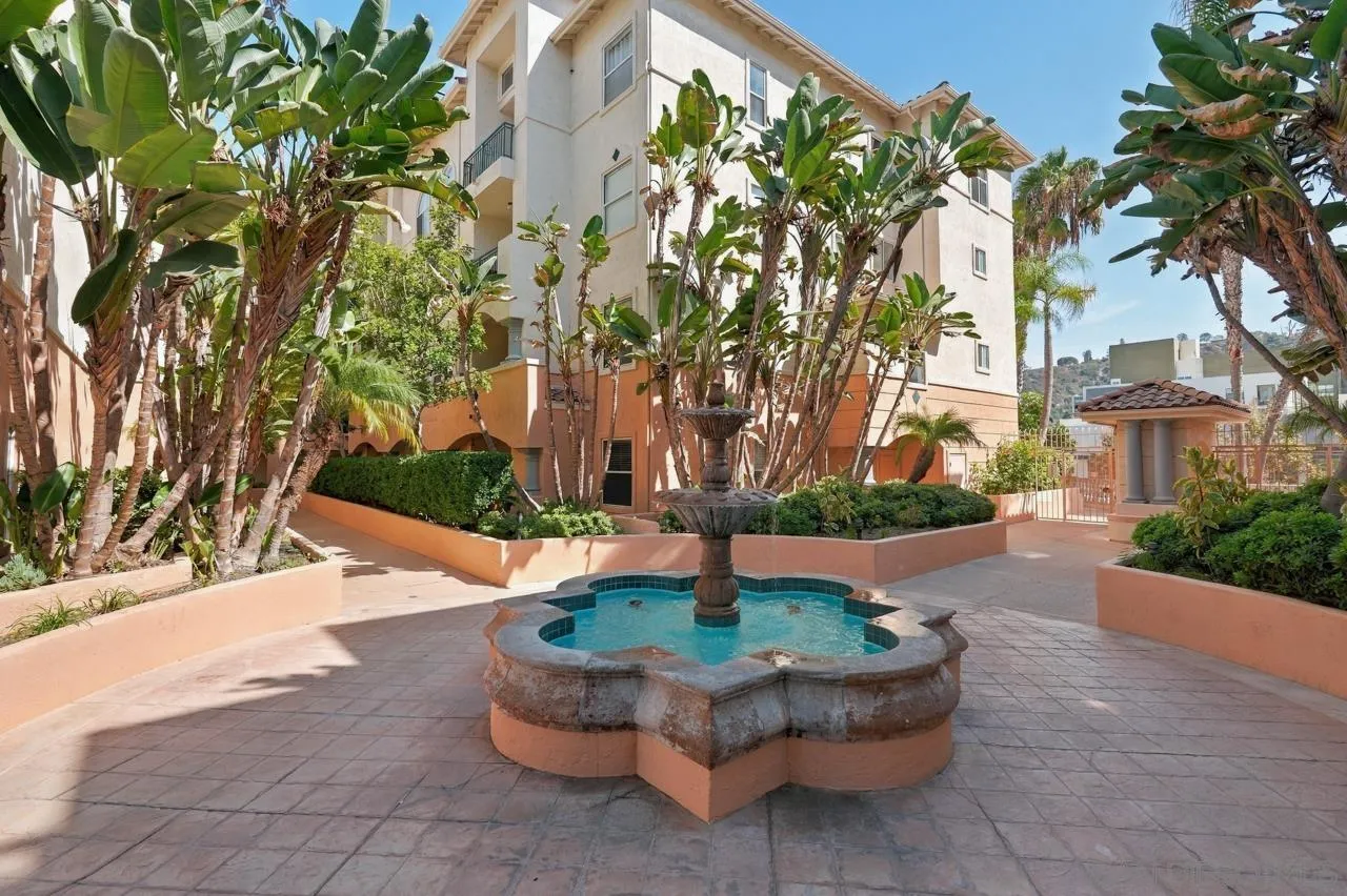 https://cdn.realtyfeed.com/cdn/127/260023980/1029b28d61032059bec6d606cab0a126.webp