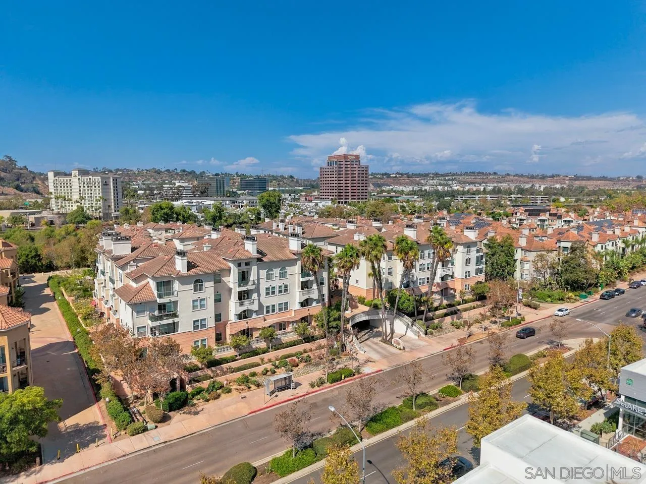 https://cdn.realtyfeed.com/cdn/127/260023980/353323714146ea83d174110a2544336a.webp