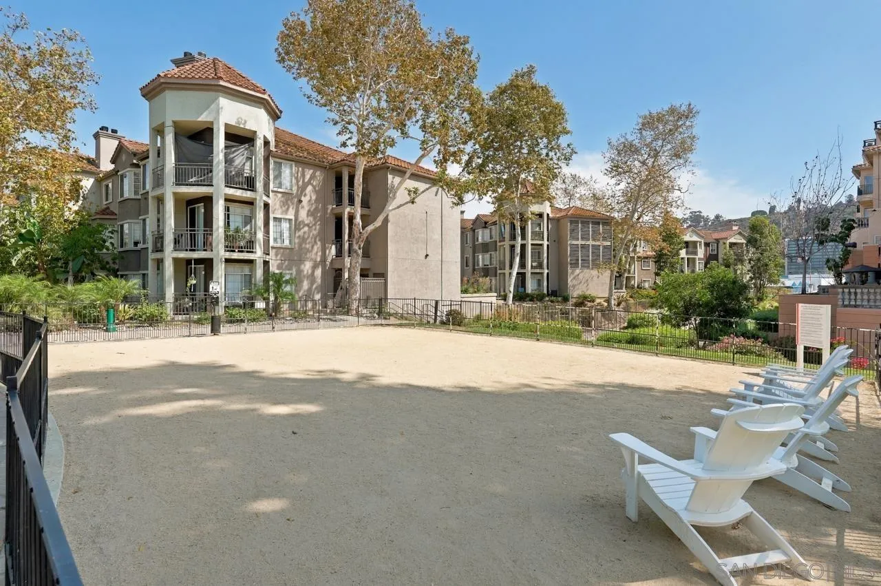 https://cdn.realtyfeed.com/cdn/127/260023980/8eb135650b1c7a8fdd2518ac65e814b7.webp