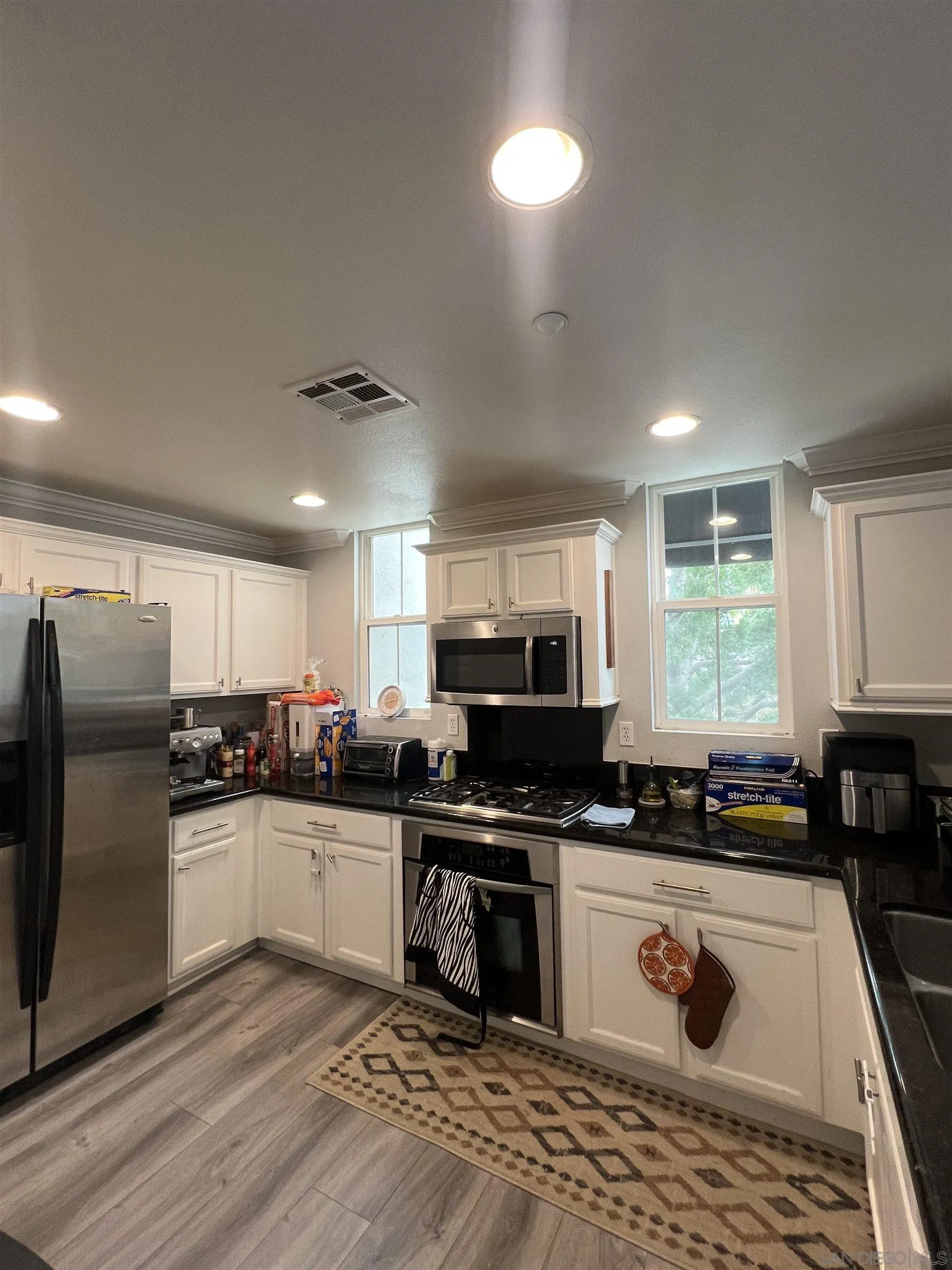 https://cdn.realtyfeed.com/cdn/127/260023986/63bb405ea2cf1545781304354fd9e5f6.webp