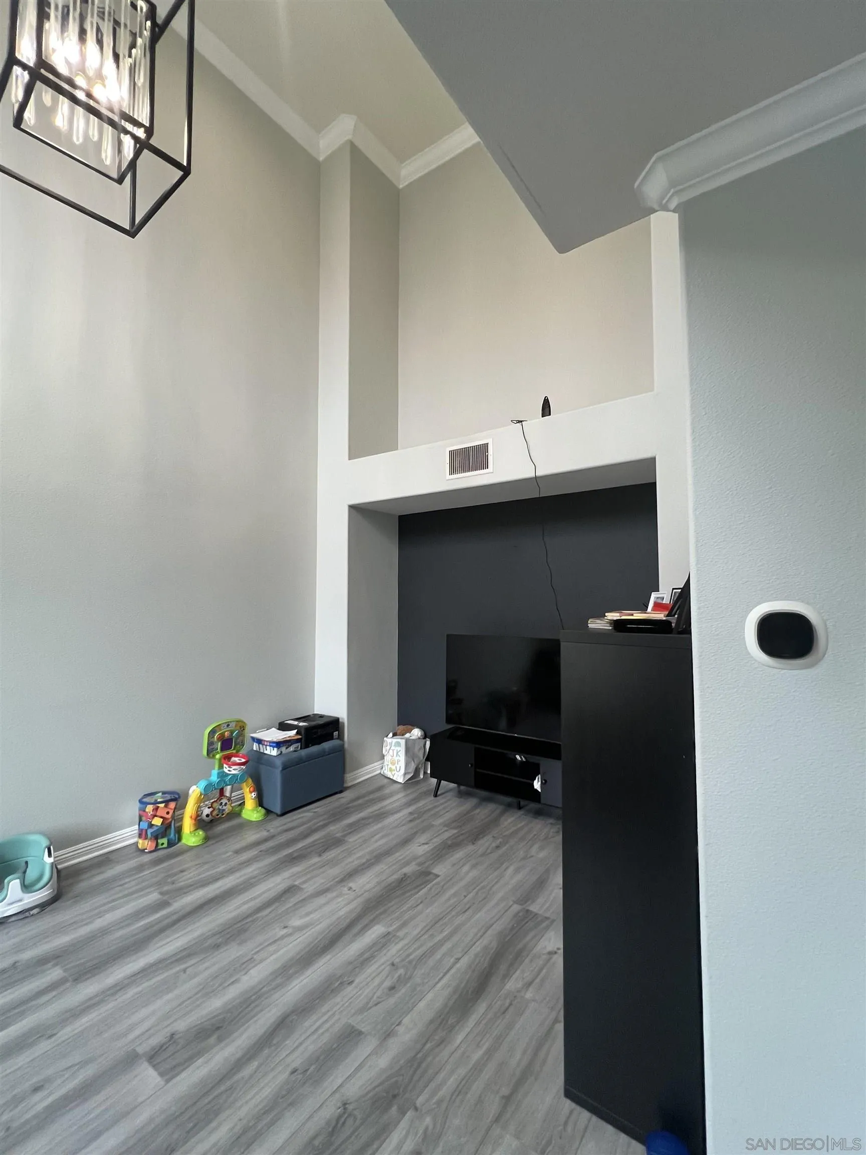 https://cdn.realtyfeed.com/cdn/127/260023986/f3da42da871dc2d9d94baf311c9c0d88.webp