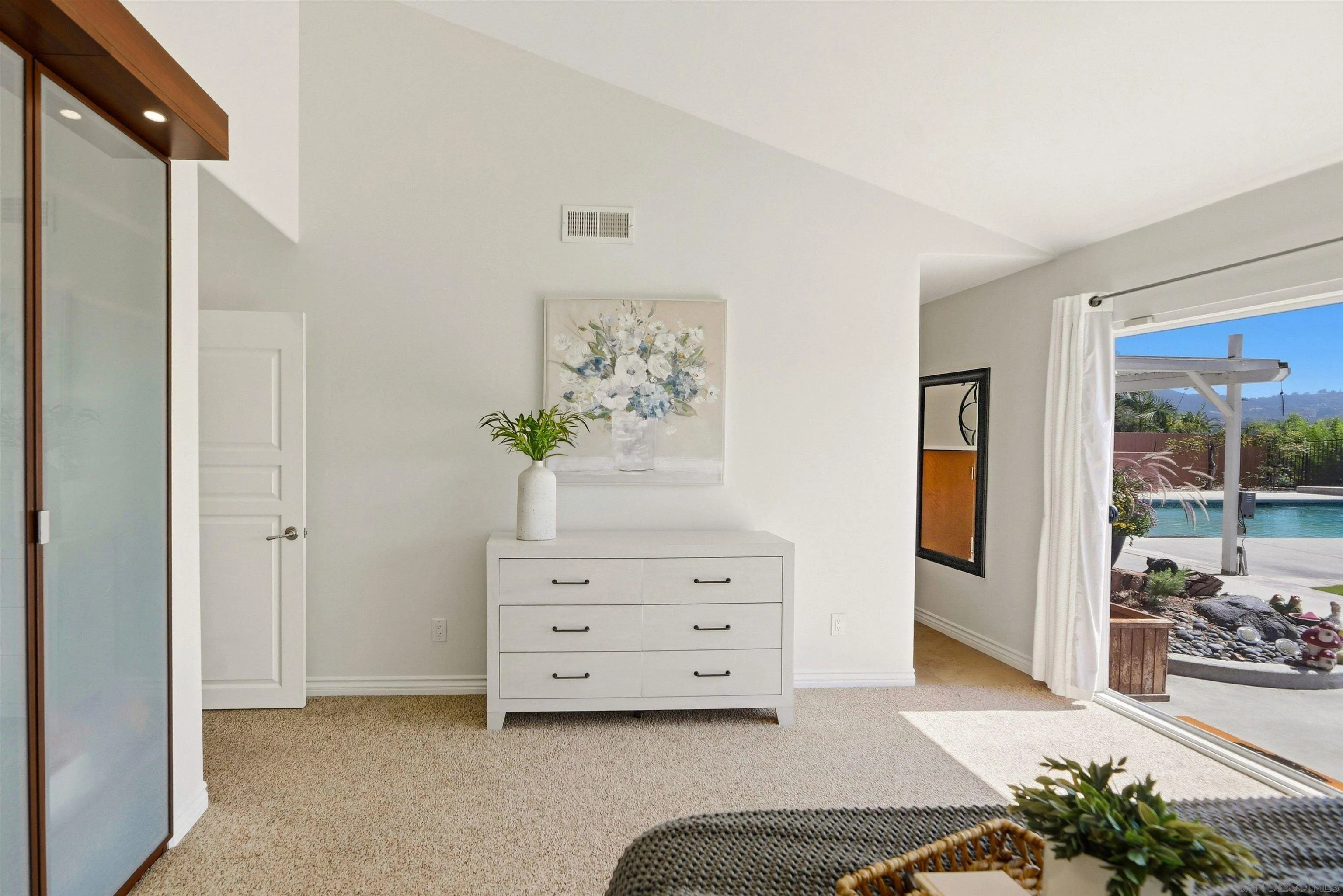 https://cdn.realtyfeed.com/cdn/127/260023988/d1acc0996c793e1fe43b14072f3b3003.webp